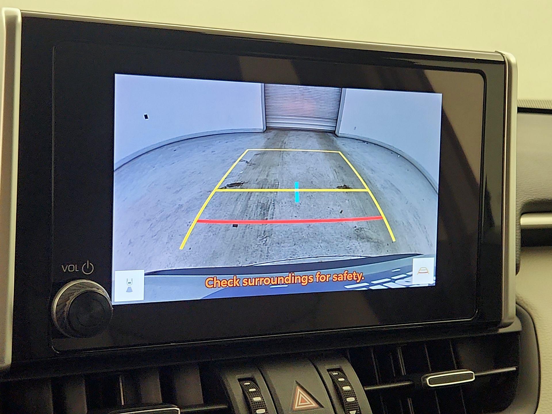 Thumbnail: 2023 Toyota RAV4 - 15