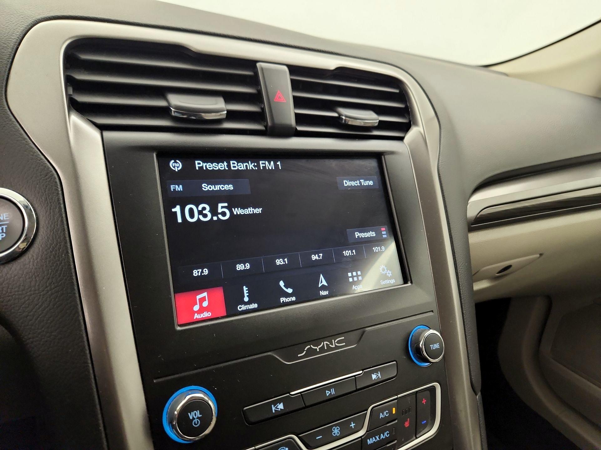 Thumbnail: 2019 Ford Fusion - 16