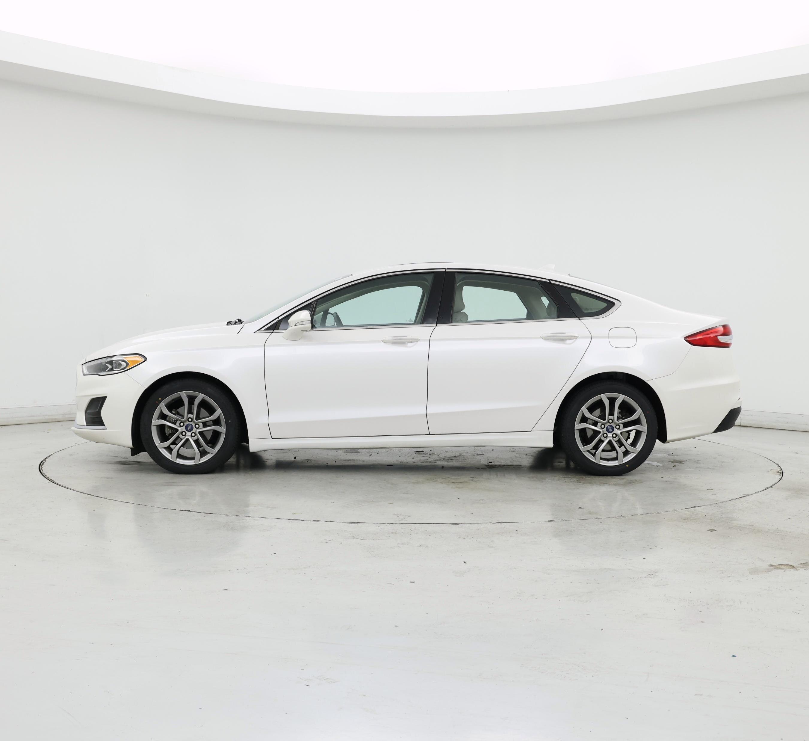 Thumbnail: 2019 Ford Fusion - 3