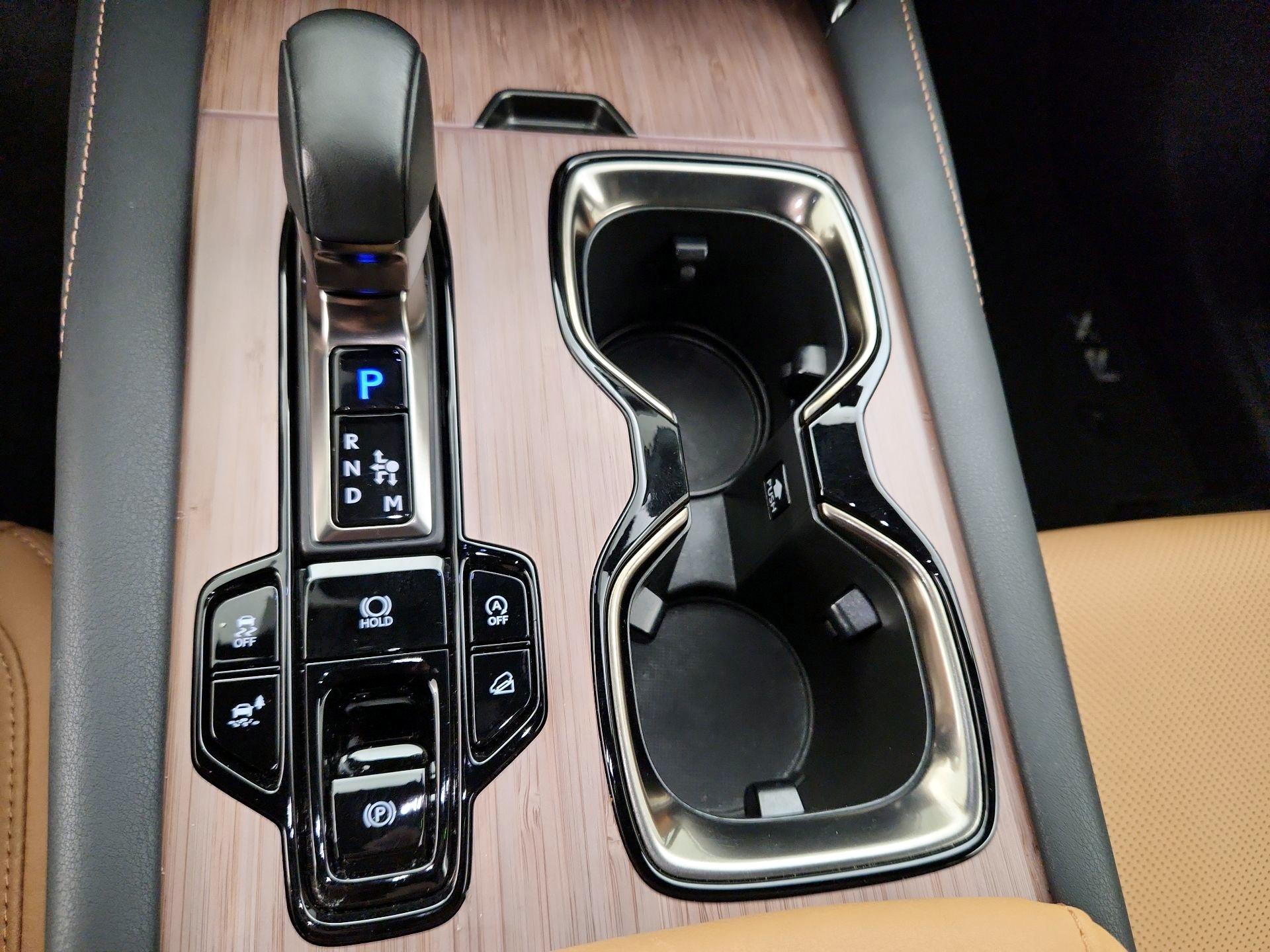 Thumbnail: 2023 Lexus RX - 17