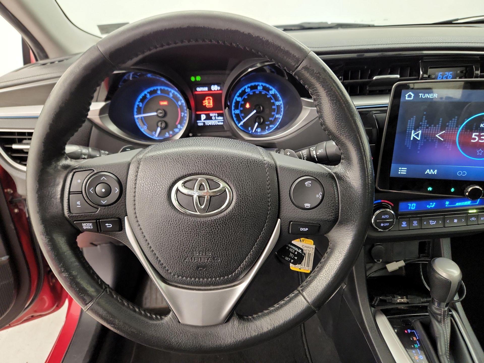 Thumbnail: 2015 Toyota Corolla - 10