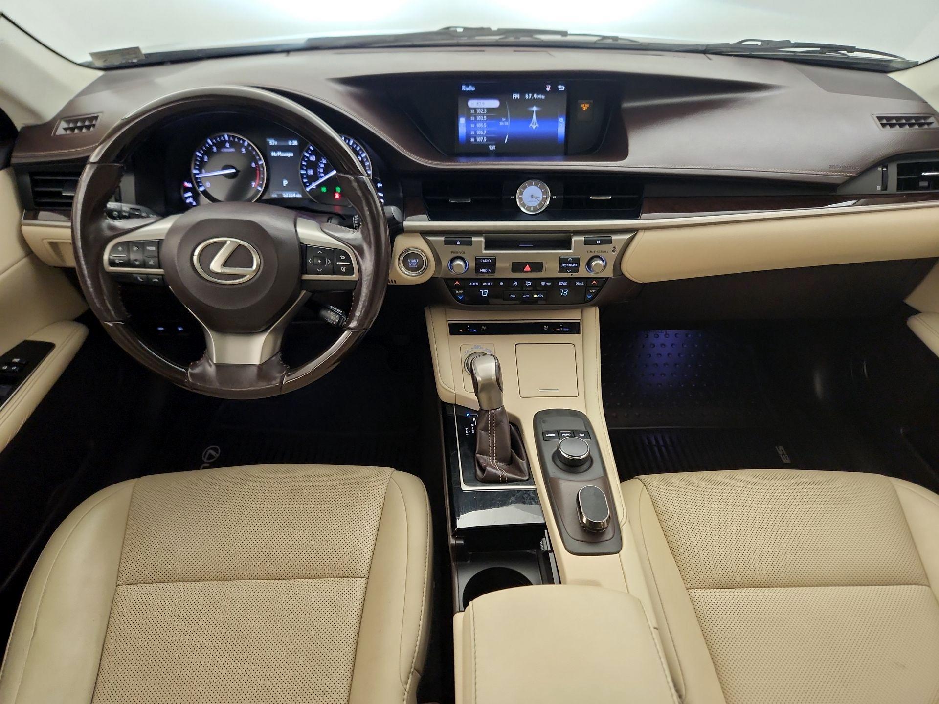 Thumbnail: 2016 Lexus ES - 9