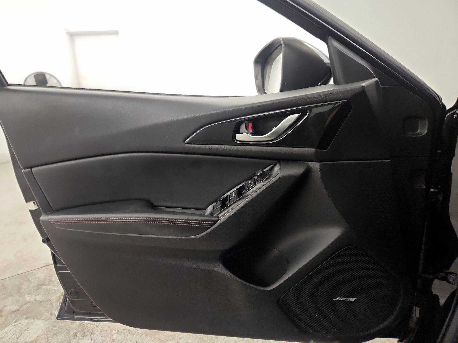 Thumbnail: 2015 Mazda Mazda3 - 12