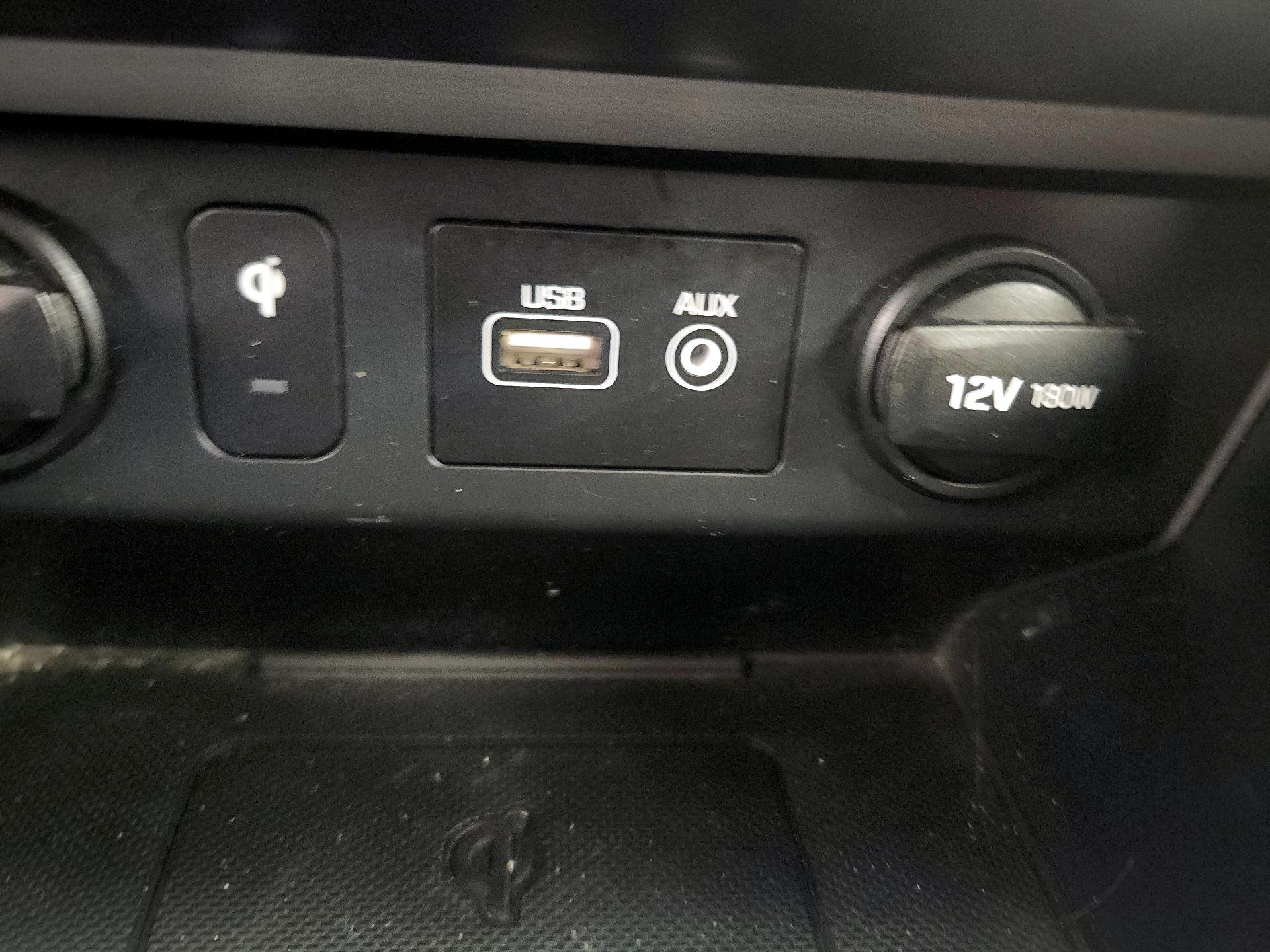 Thumbnail: 2018 Hyundai Sonata - 18