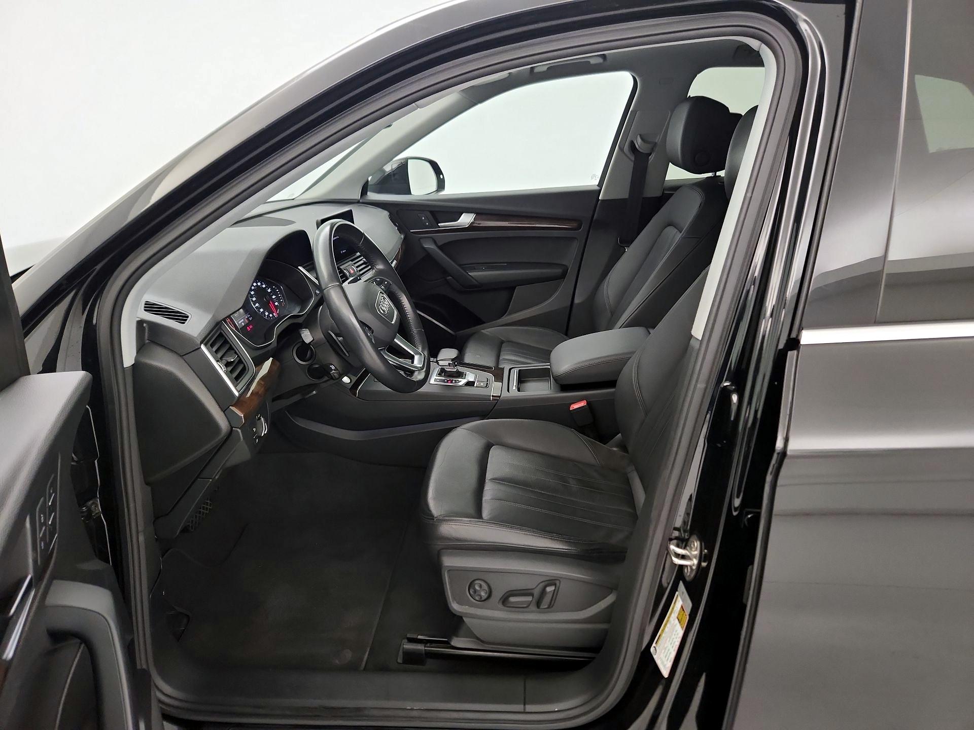 Thumbnail: 2019 Audi Q5 - 11