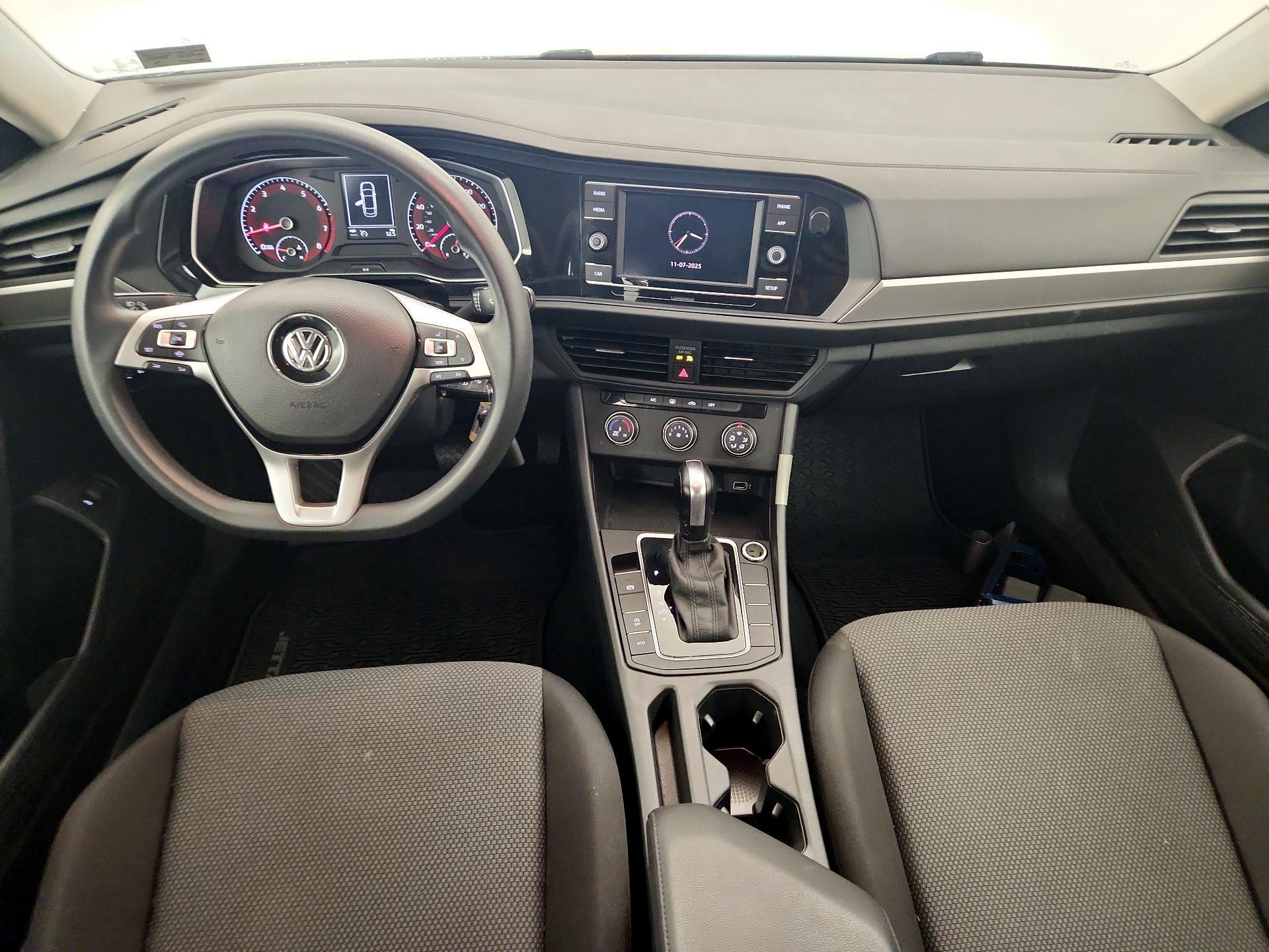 Thumbnail: 2019 Volkswagen Jetta - 9