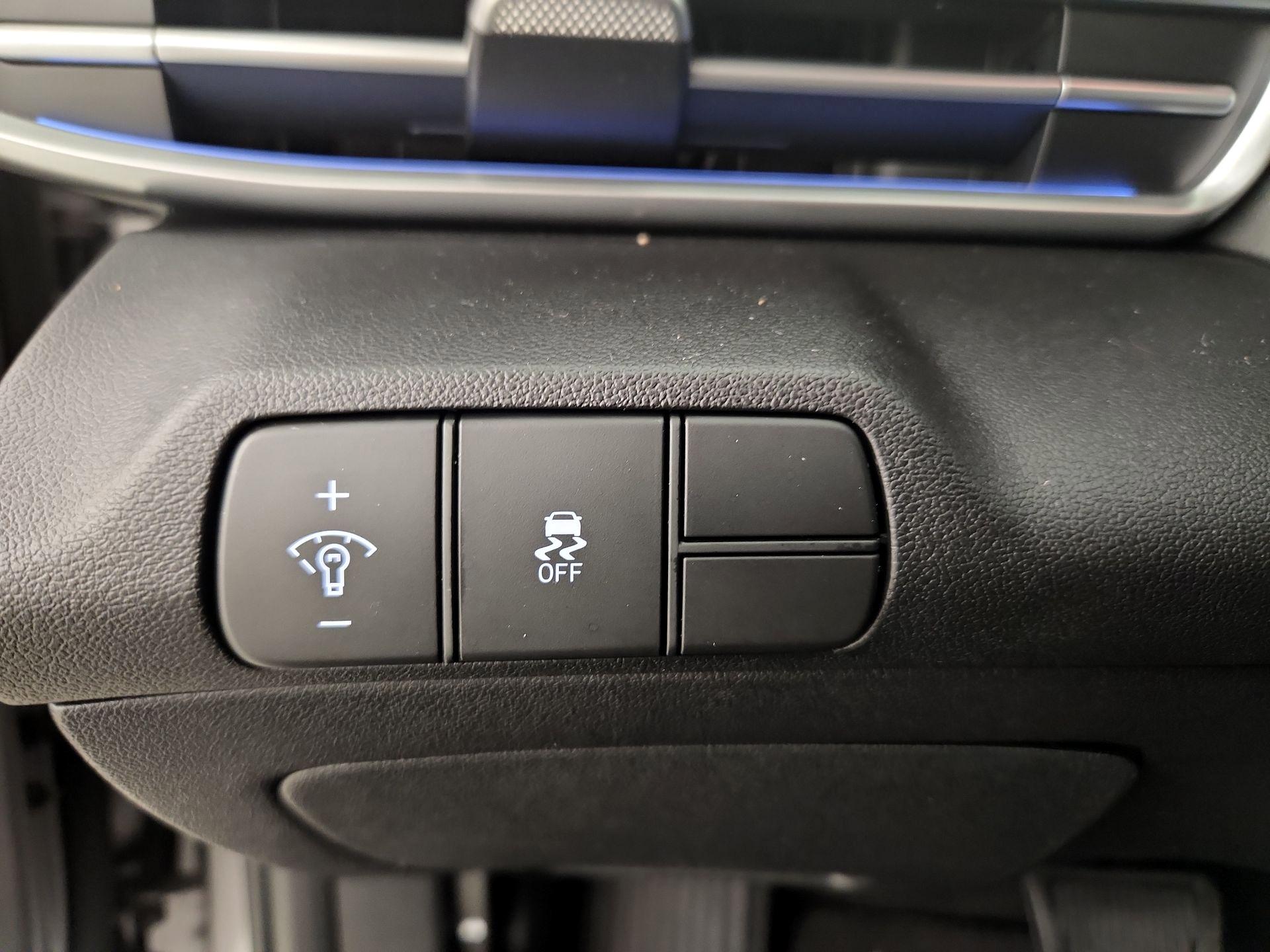 Thumbnail: 2024 Hyundai Elantra - 13