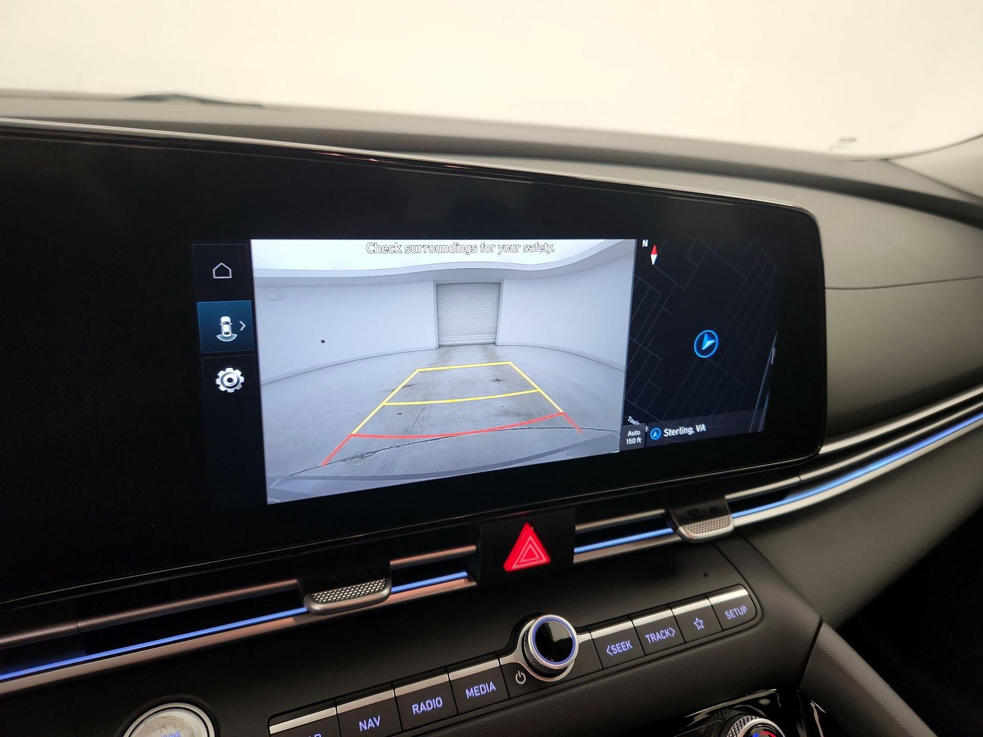 Thumbnail: 2024 Hyundai Elantra - 14