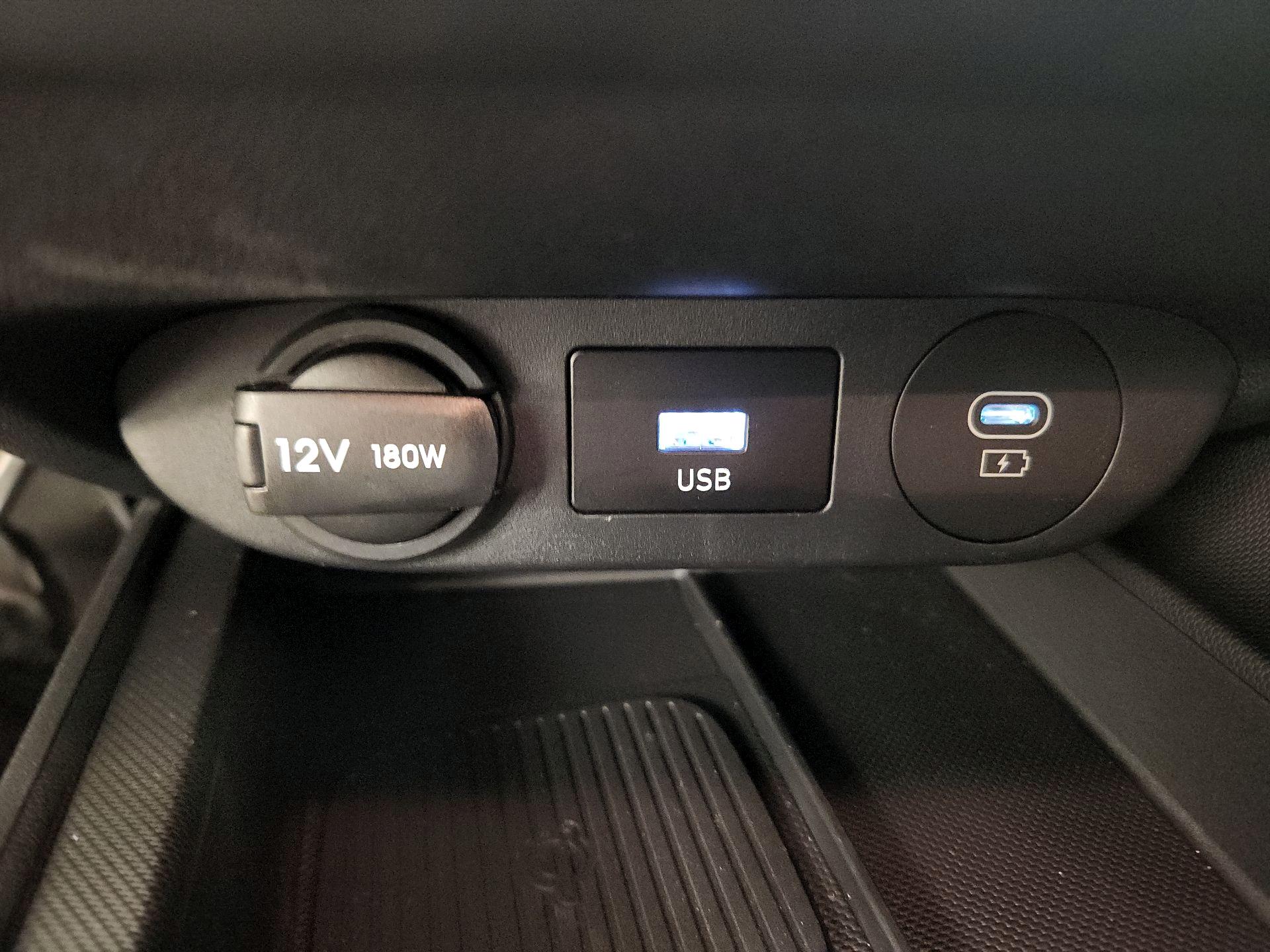 Thumbnail: 2024 Hyundai Elantra - 18