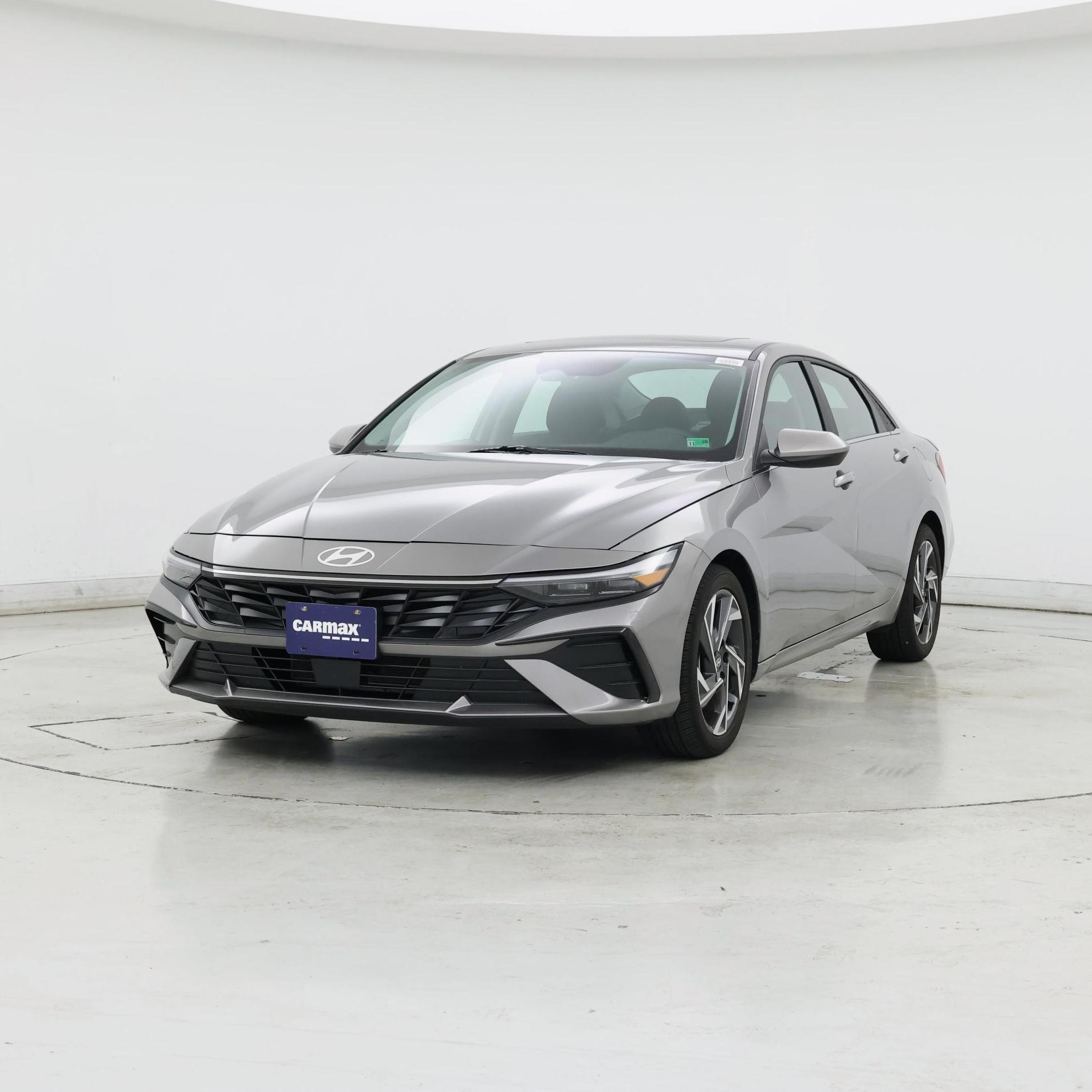 Thumbnail: 2024 Hyundai Elantra - 4