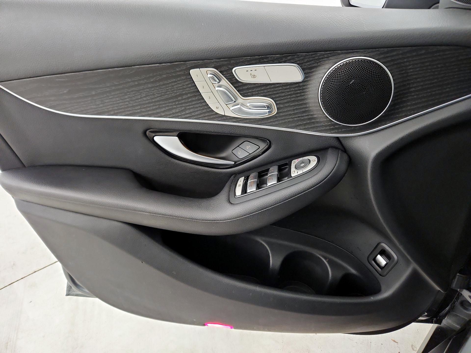 Thumbnail: 2018 Mercedes-Benz GLC - 12