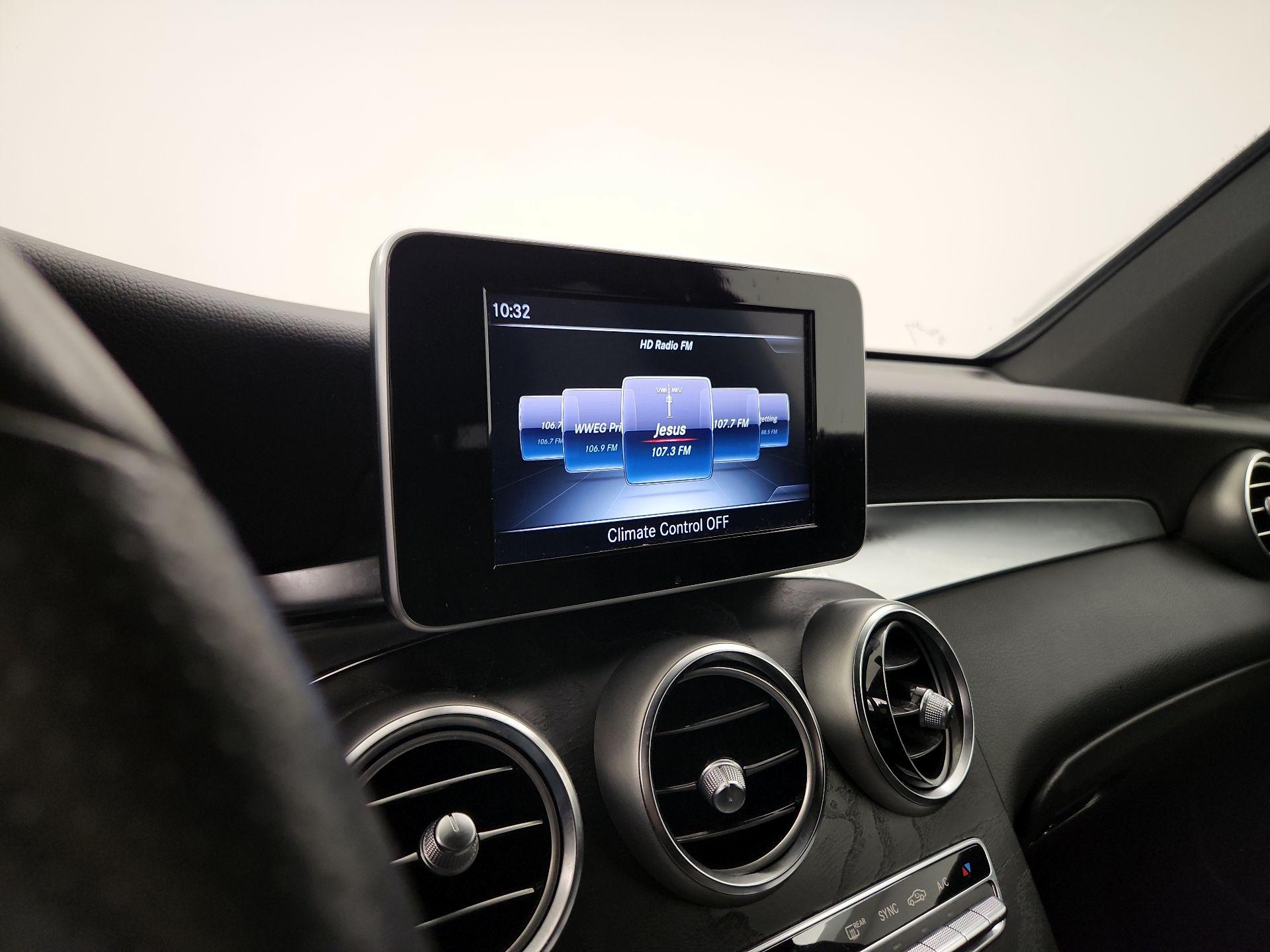 Thumbnail: 2018 Mercedes-Benz GLC - 15