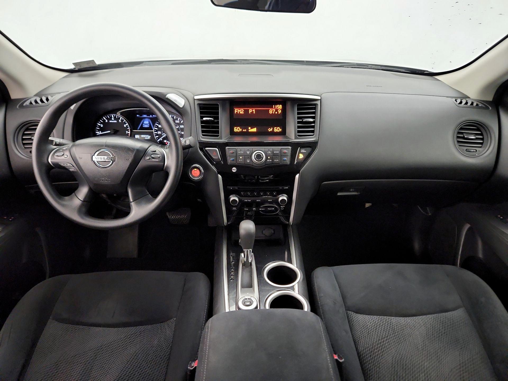 Thumbnail: 2015 Nissan Pathfinder - 9