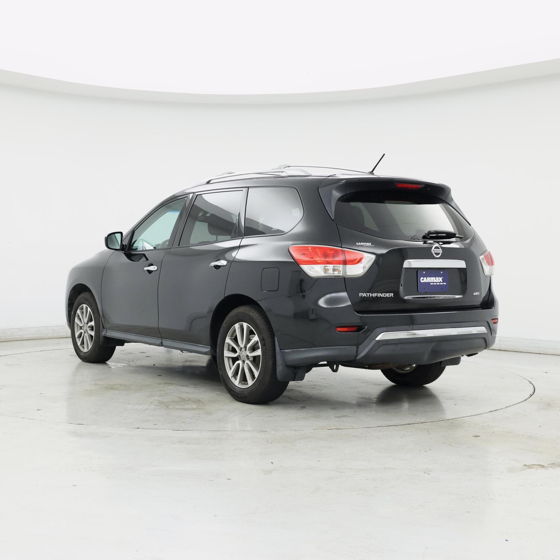 Thumbnail: 2015 Nissan Pathfinder - 2