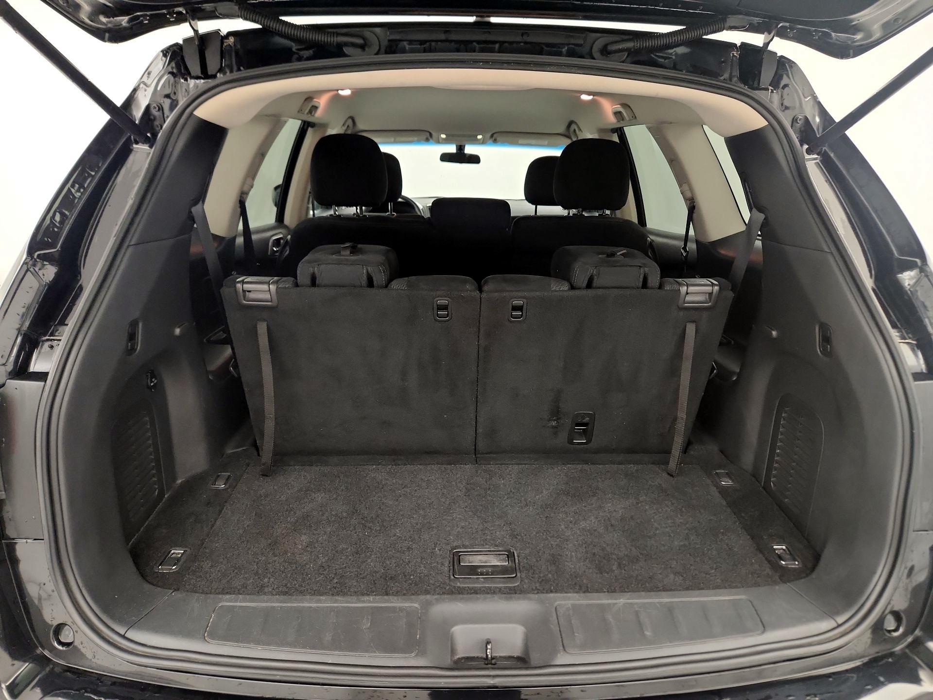 Thumbnail: 2015 Nissan Pathfinder - 20