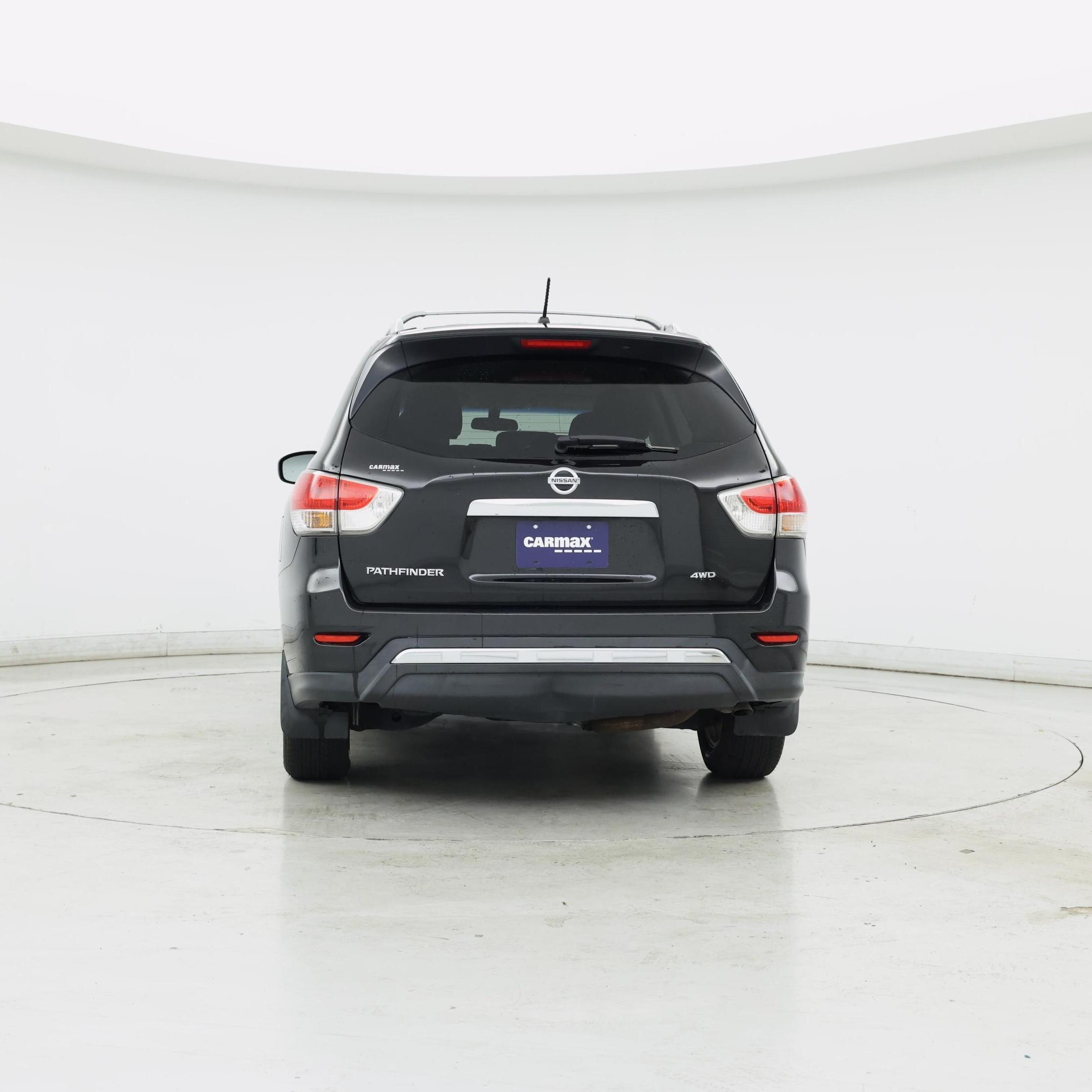 Thumbnail: 2015 Nissan Pathfinder - 6