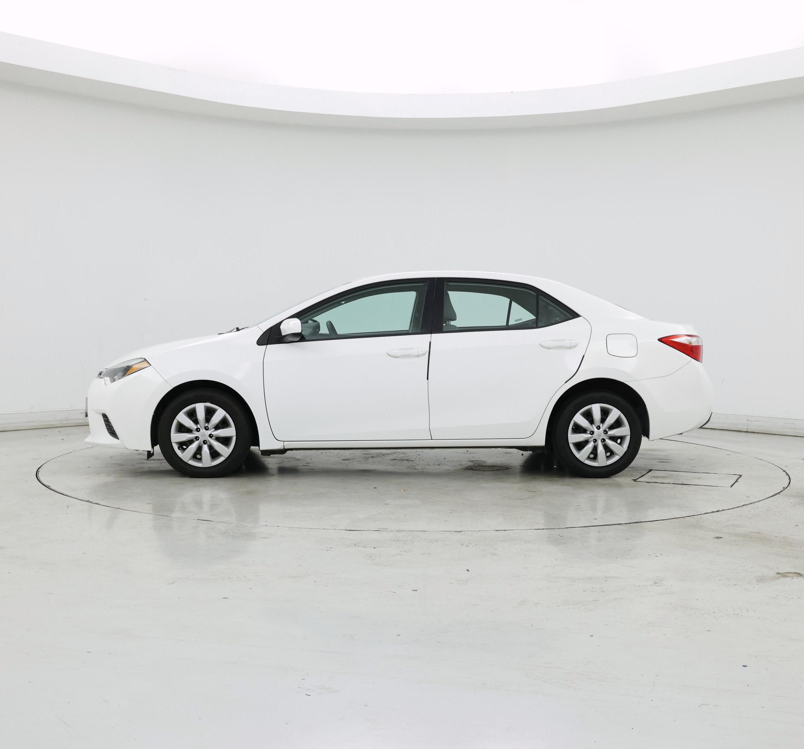 Thumbnail: 2015 Toyota Corolla - 3