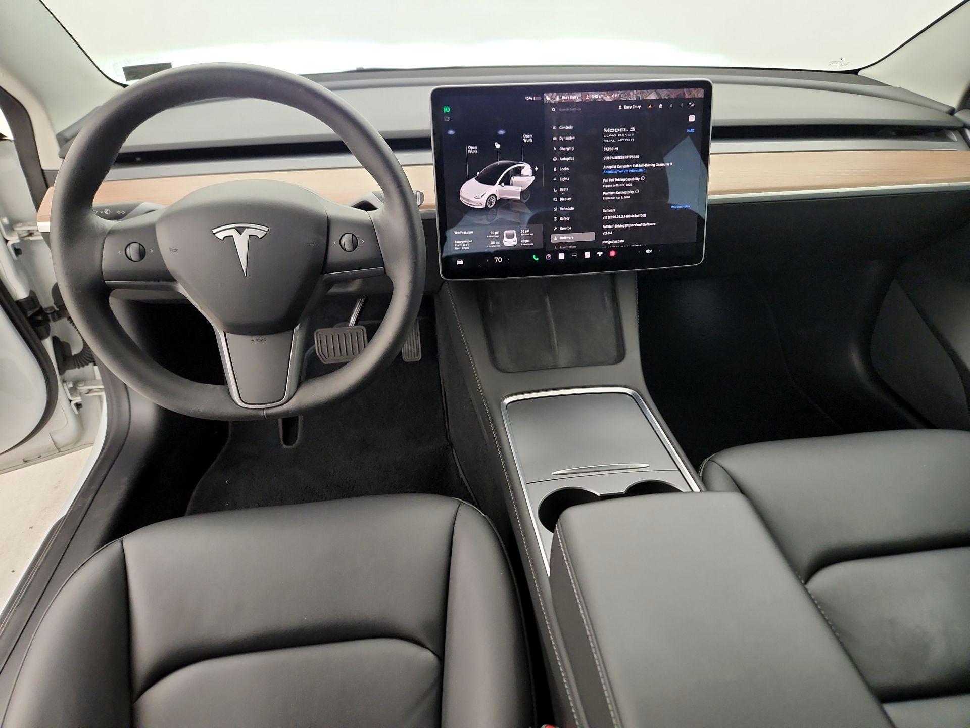 Thumbnail: 2022 Tesla Model 3 - 9