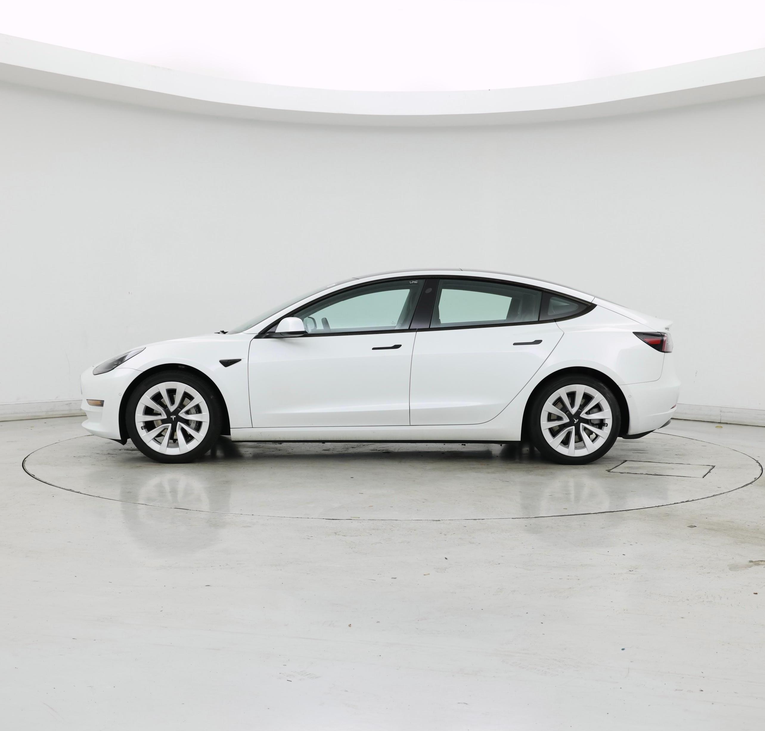 Thumbnail: 2022 Tesla Model 3 - 3