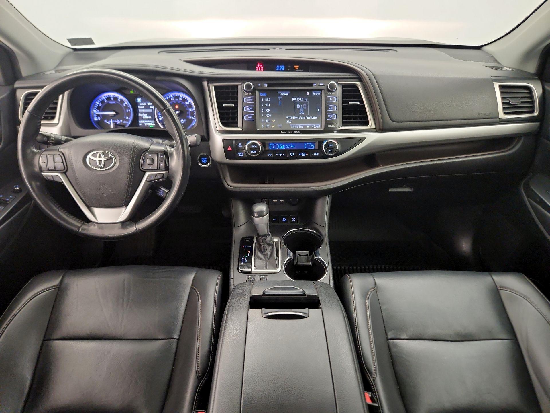 Thumbnail: 2019 Toyota Highlander - 9