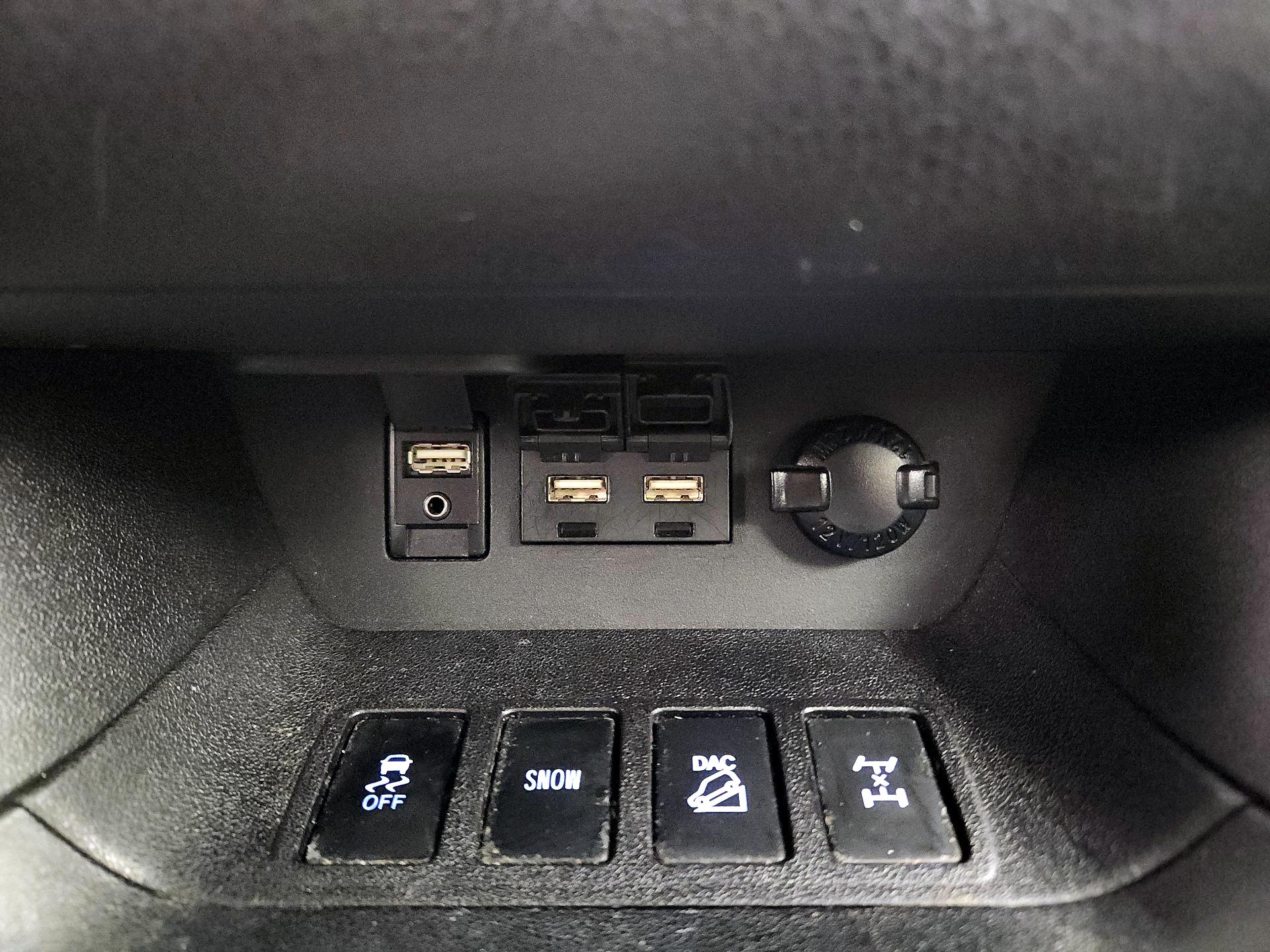 Thumbnail: 2019 Toyota Highlander - 18