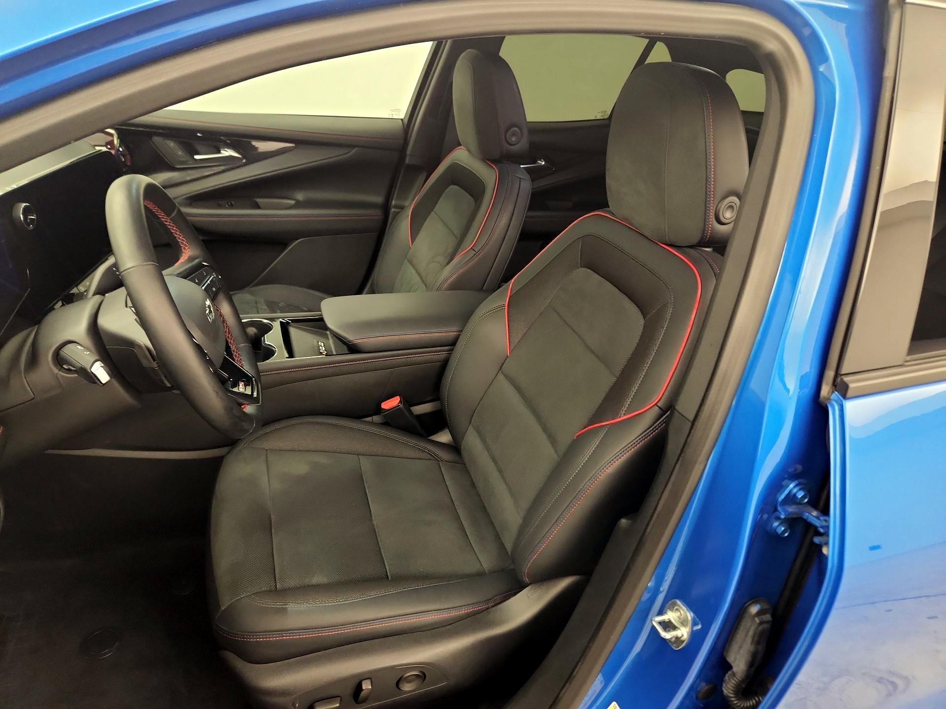 Thumbnail: 2024 Chevrolet Blazer EV - 11