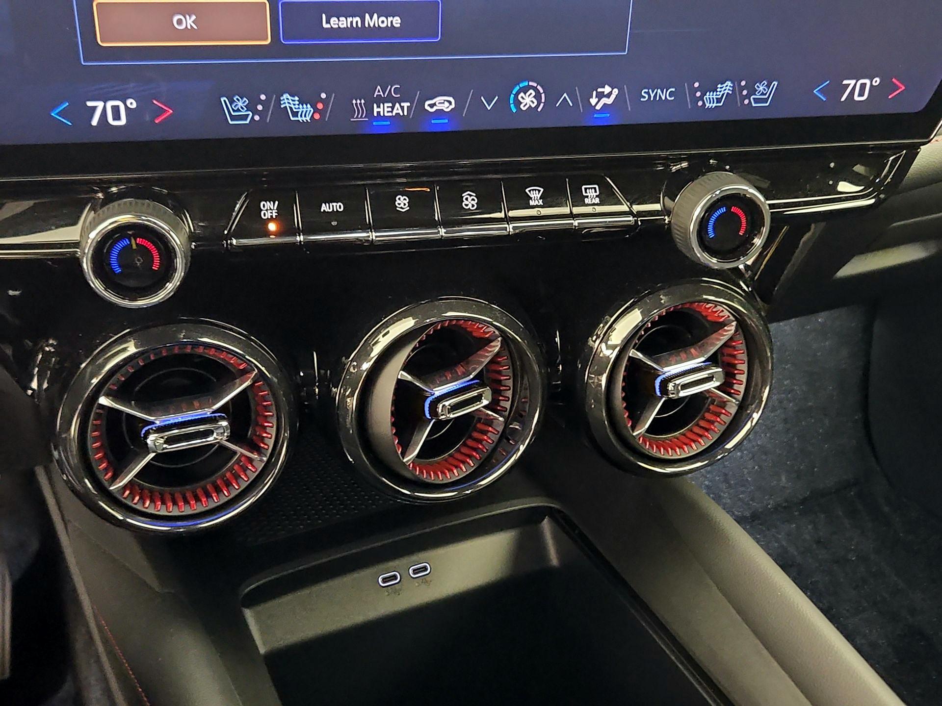 Thumbnail: 2024 Chevrolet Blazer EV - 17