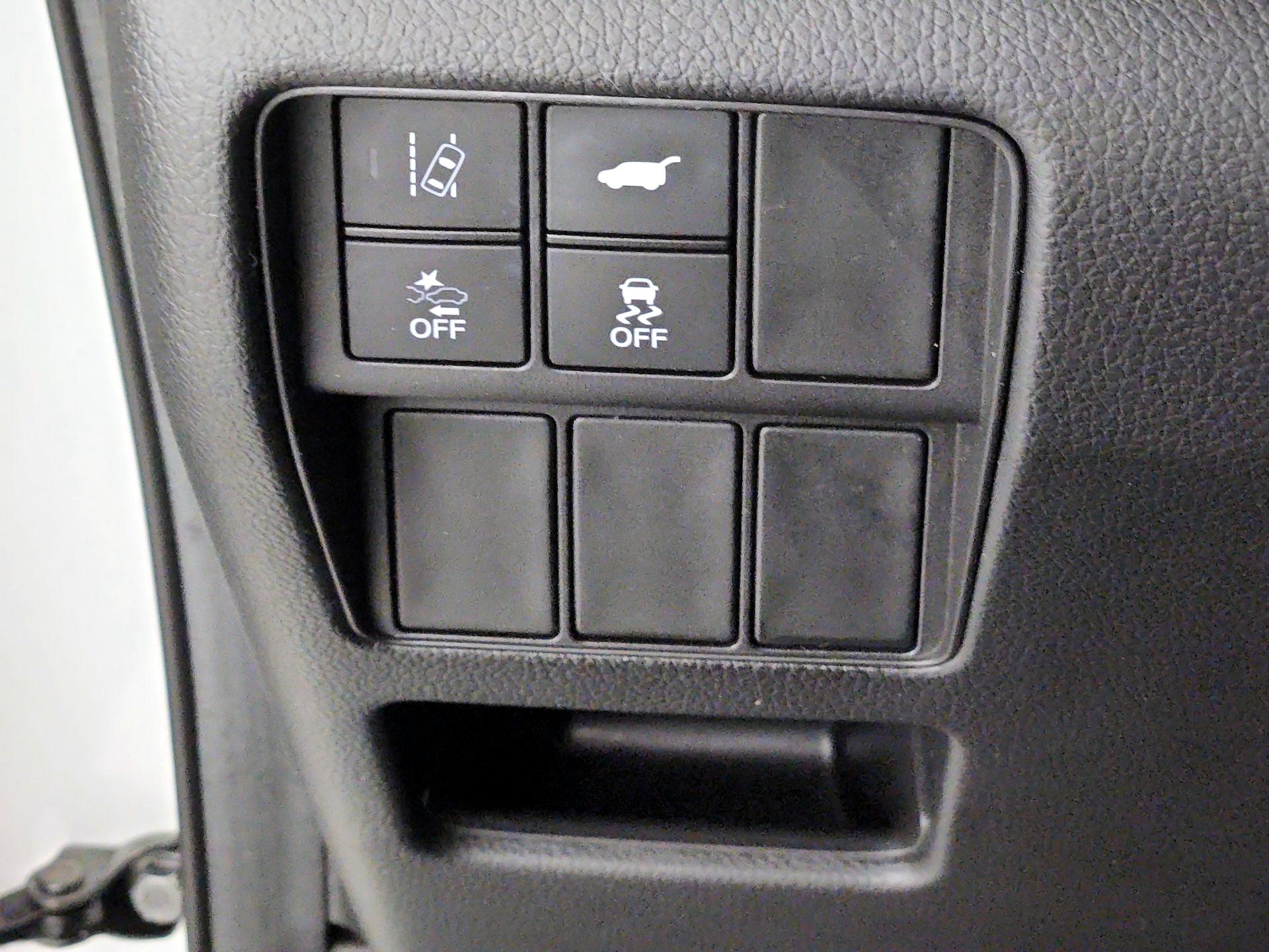 Thumbnail: 2018 Honda CR-V - 13