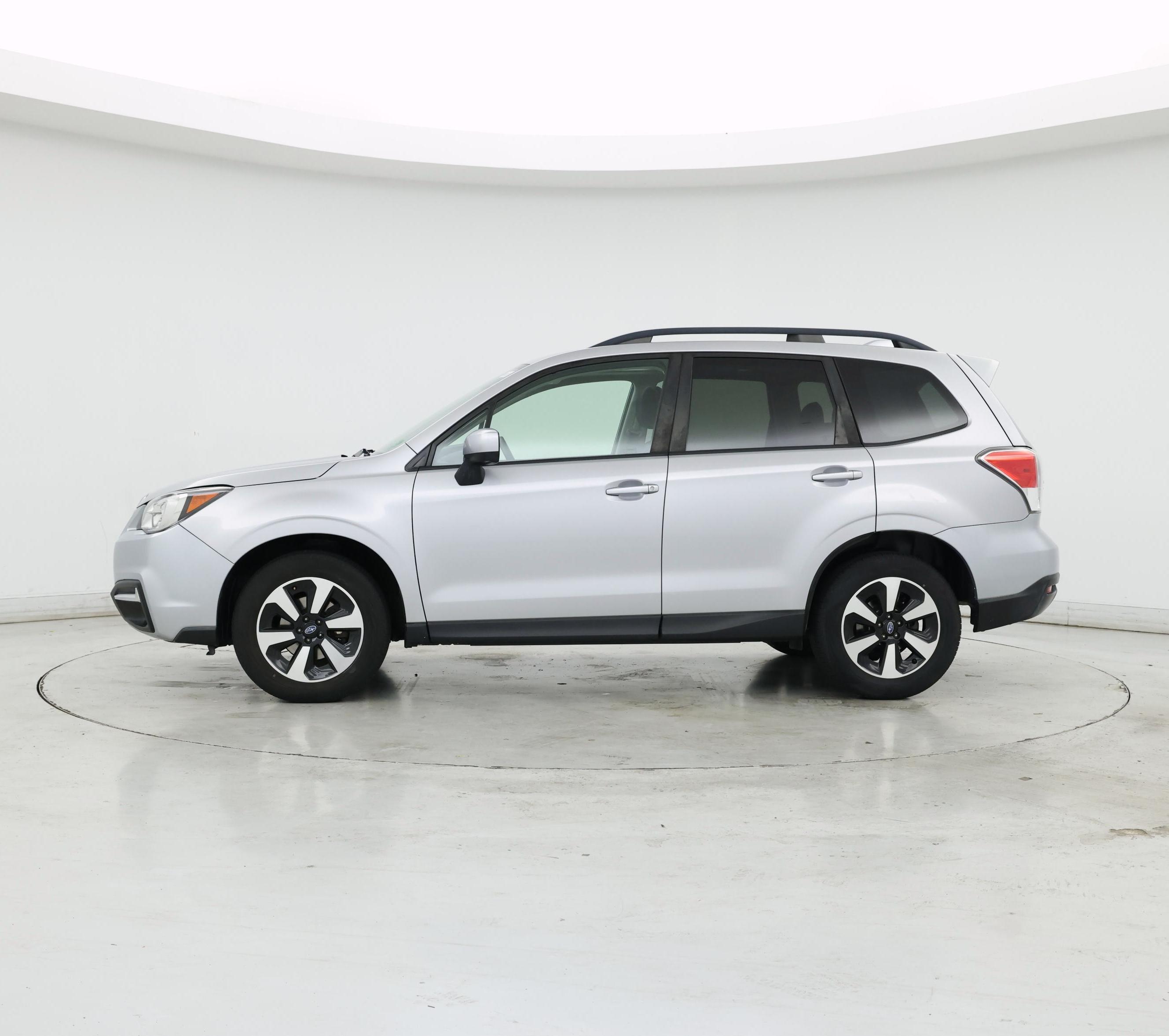 Thumbnail: 2018 Subaru Forester - 3