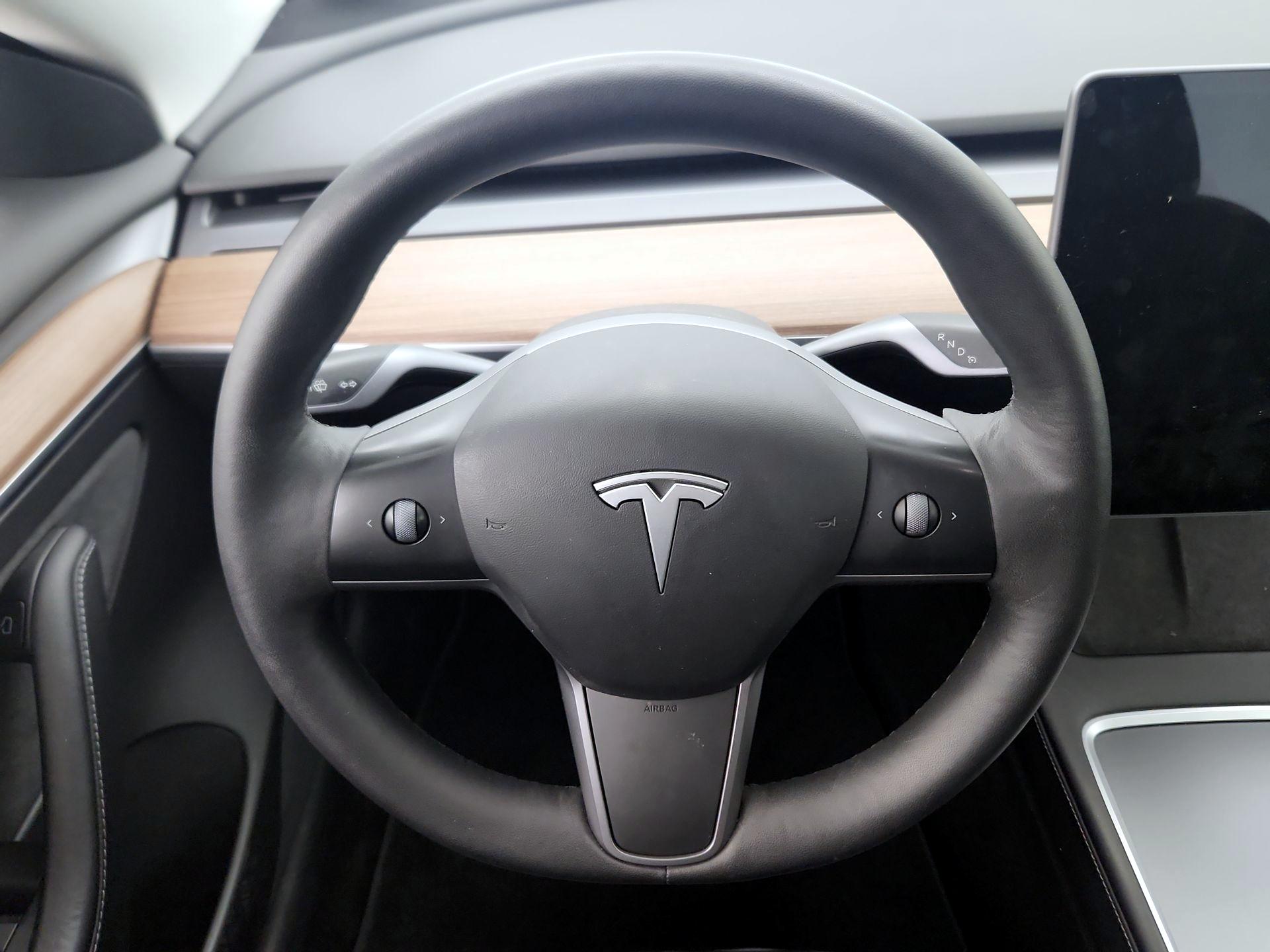 Thumbnail: 2022 Tesla Model 3 - 10