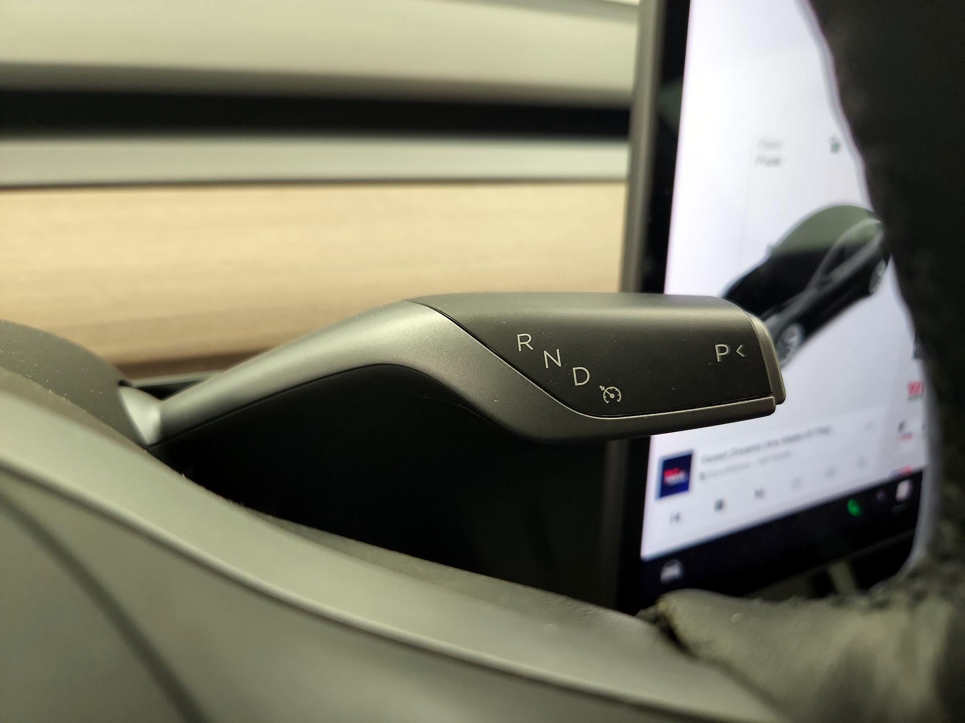 Thumbnail: 2022 Tesla Model 3 - 17