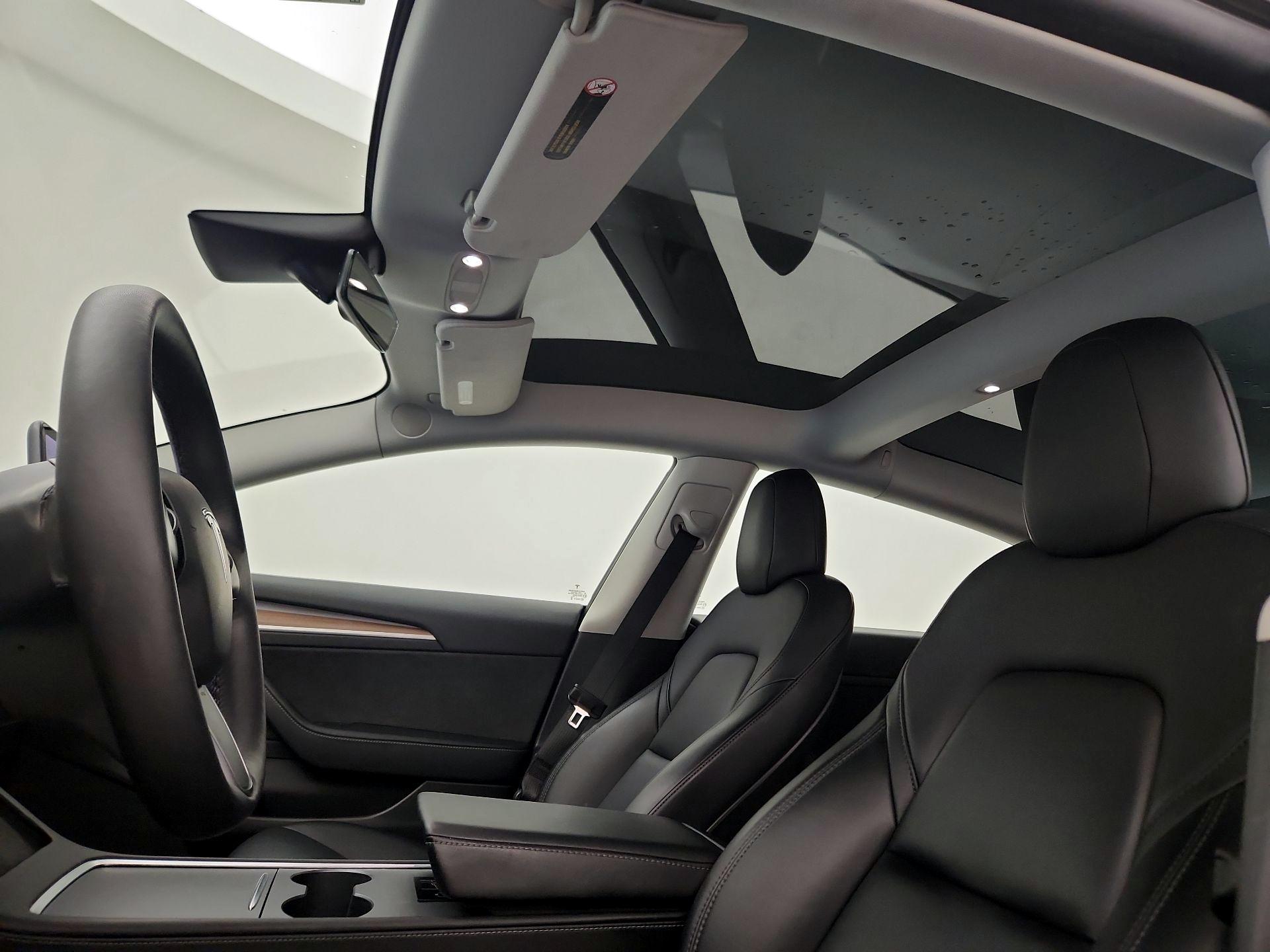 Thumbnail: 2022 Tesla Model 3 - 19