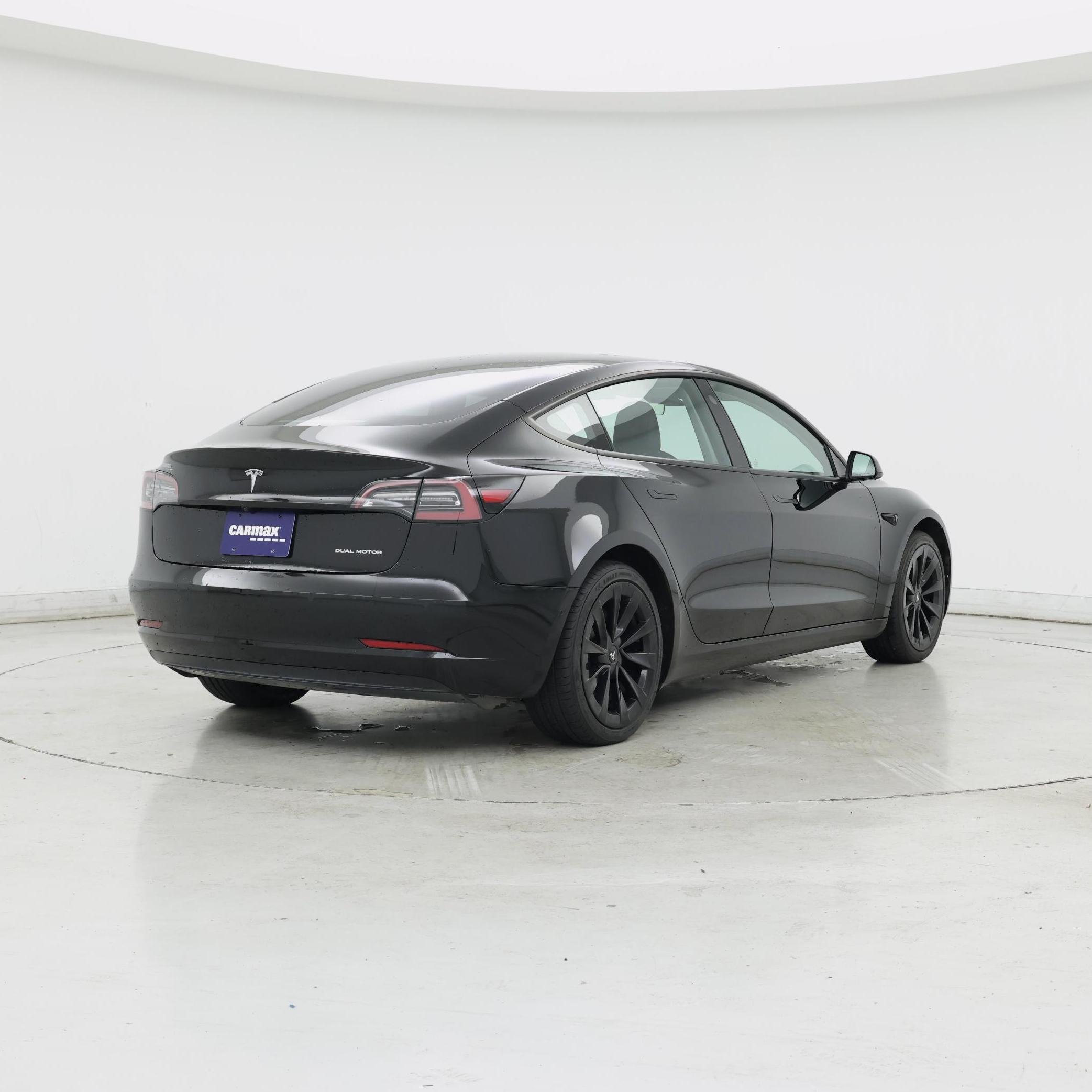 Thumbnail: 2022 Tesla Model 3 - 8