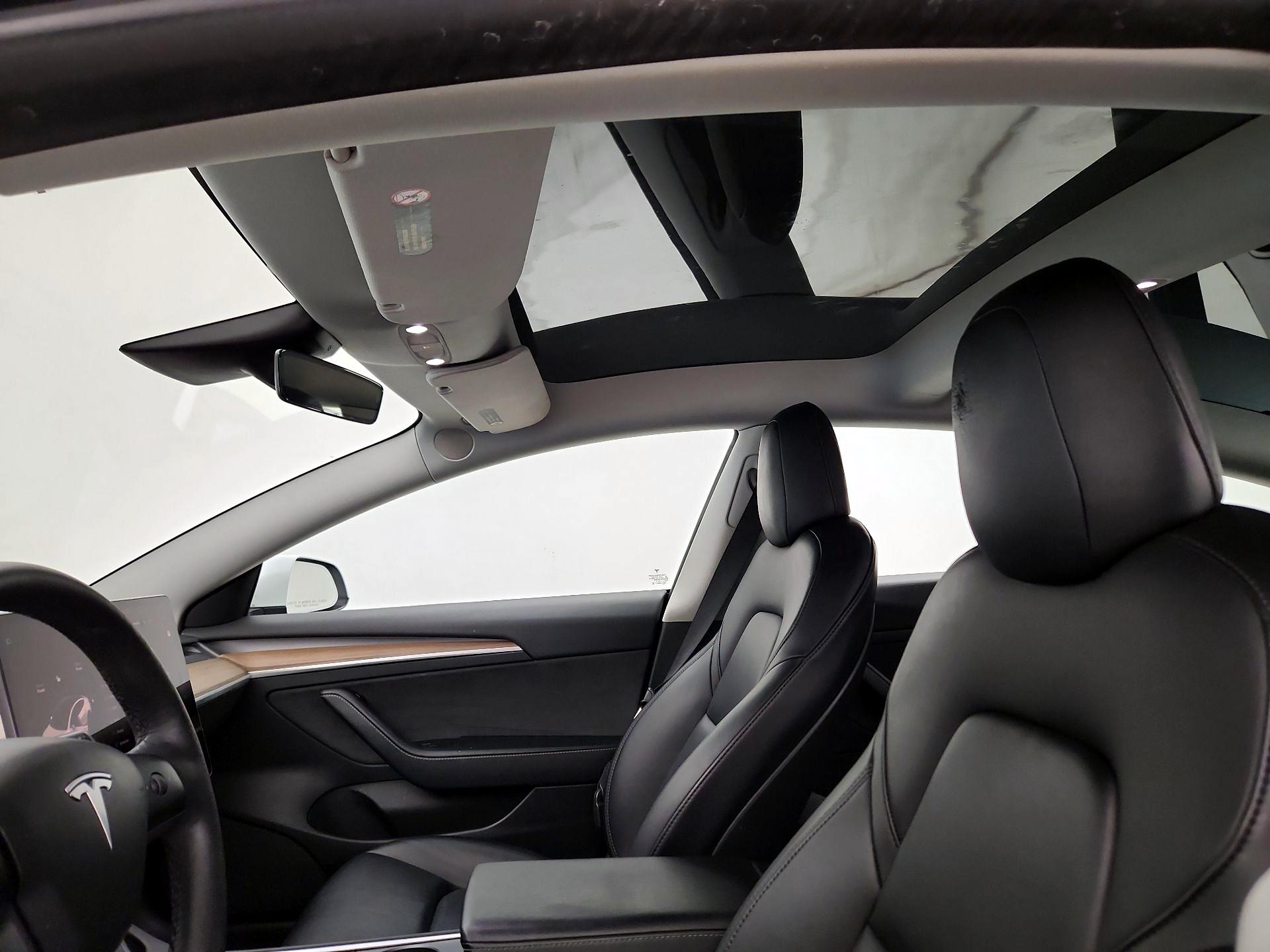 Thumbnail: 2022 Tesla Model 3 - 20