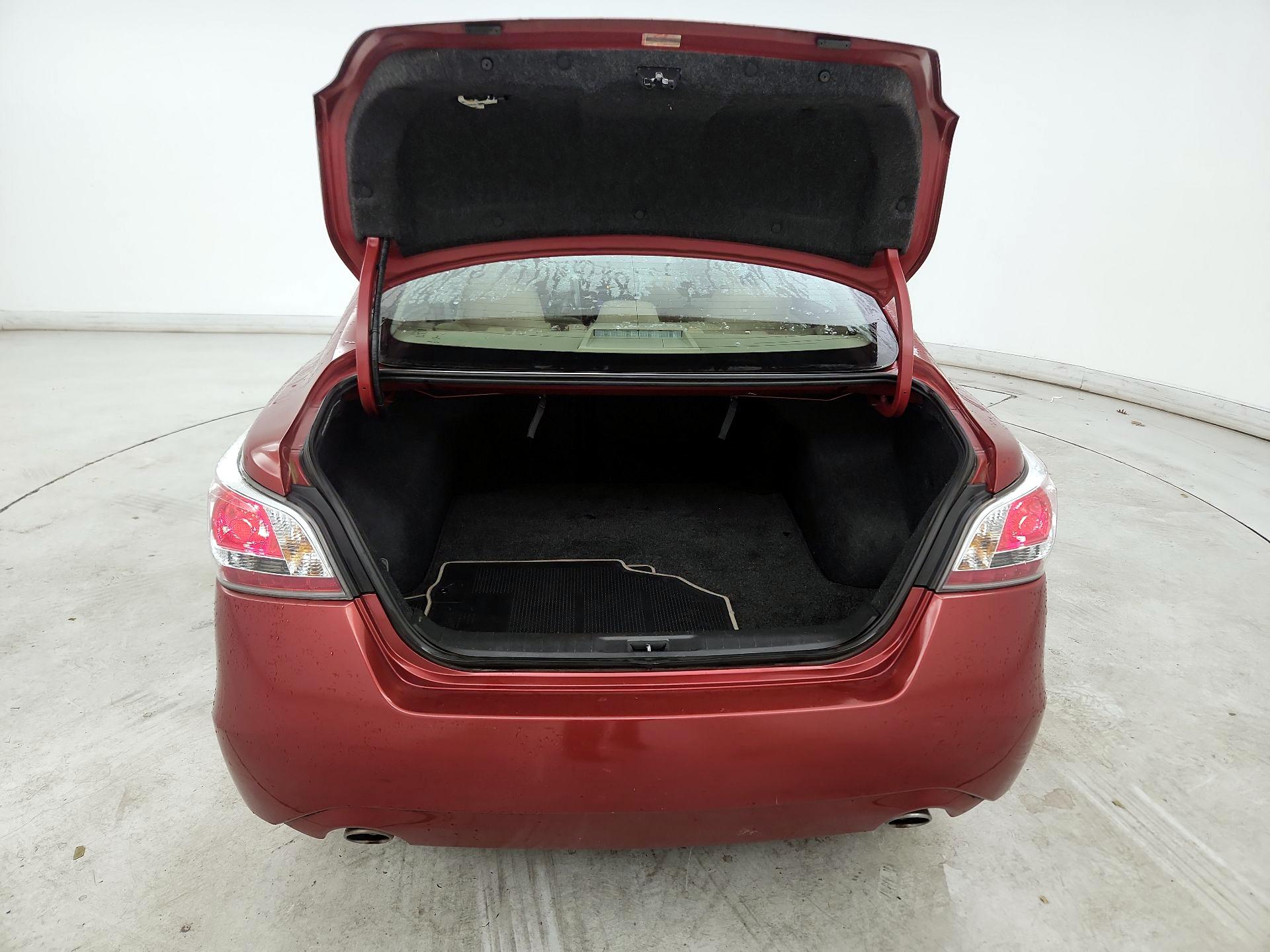 Thumbnail: 2014 Nissan Altima - 20