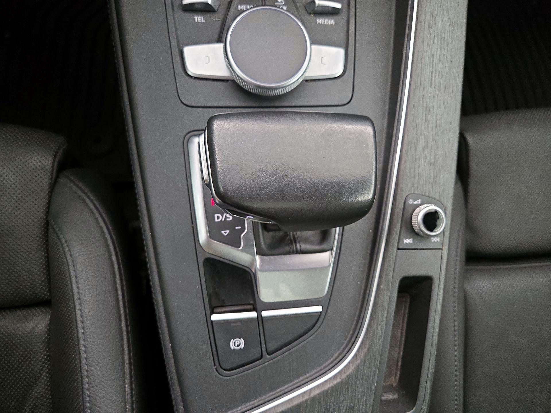 Thumbnail: 2018 Audi A5 - 18