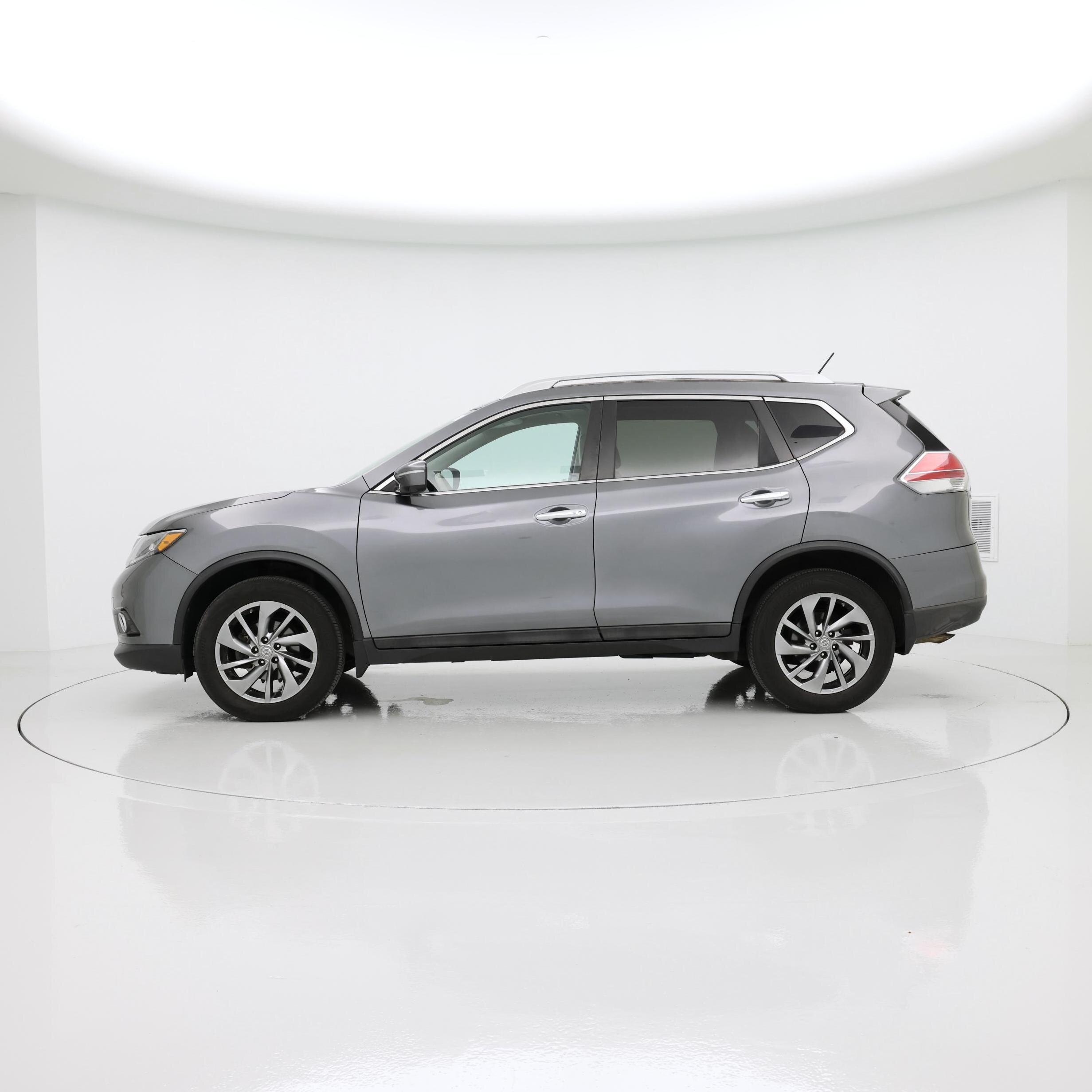 Thumbnail: 2015 Nissan Rogue - 3