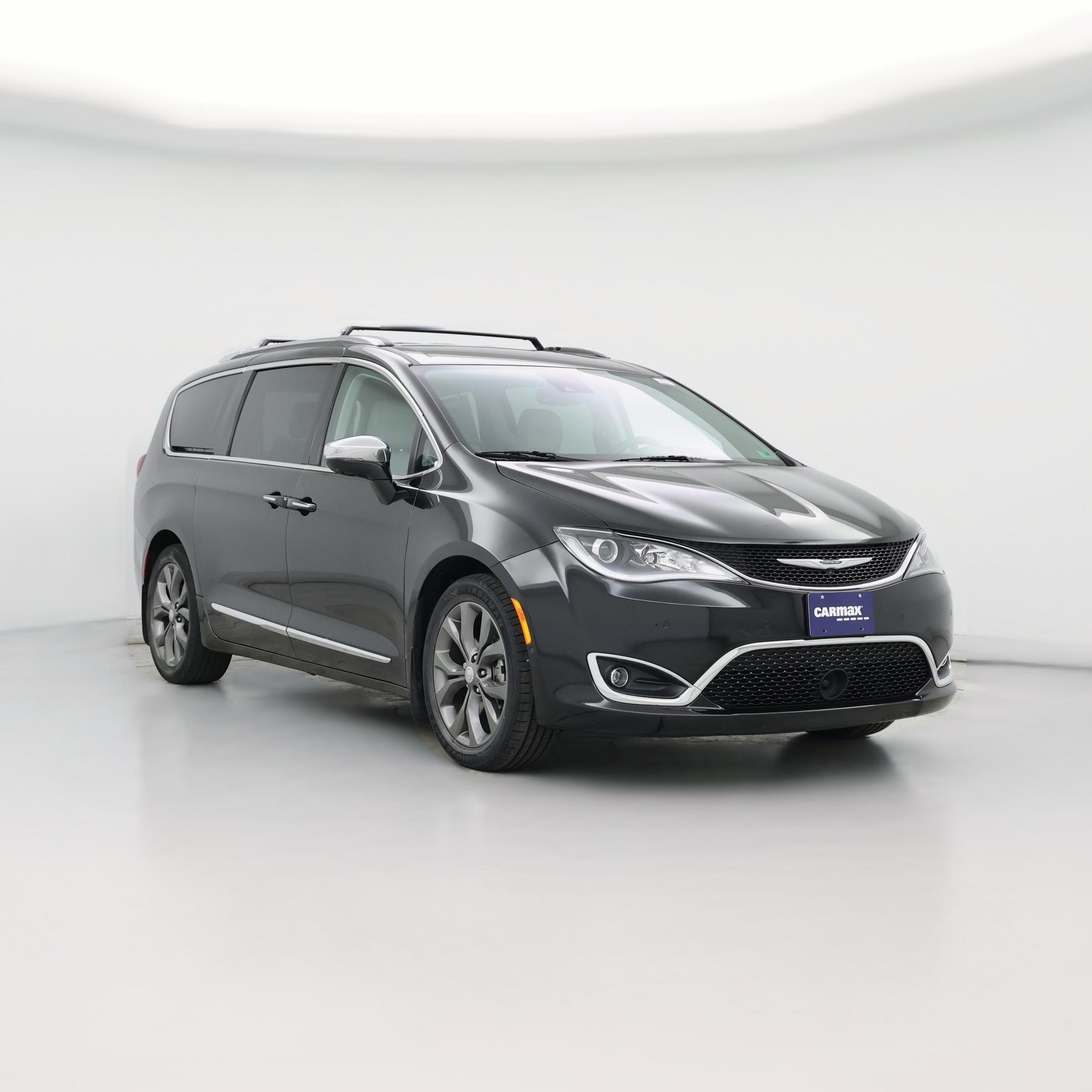 Thumbnail: 2017 Chrysler Pacifica - 1
