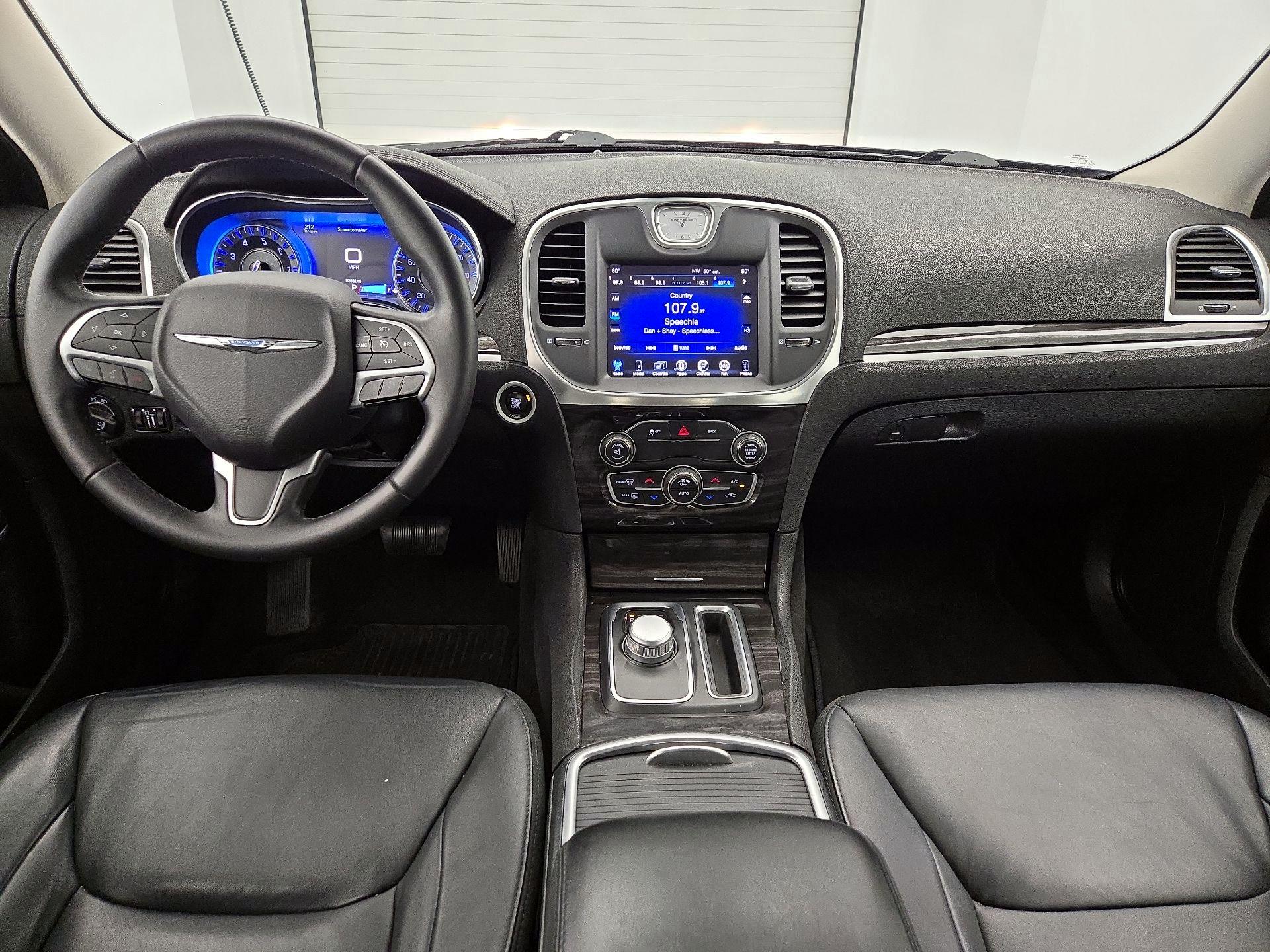 Thumbnail: 2015 Chrysler 300 - 9