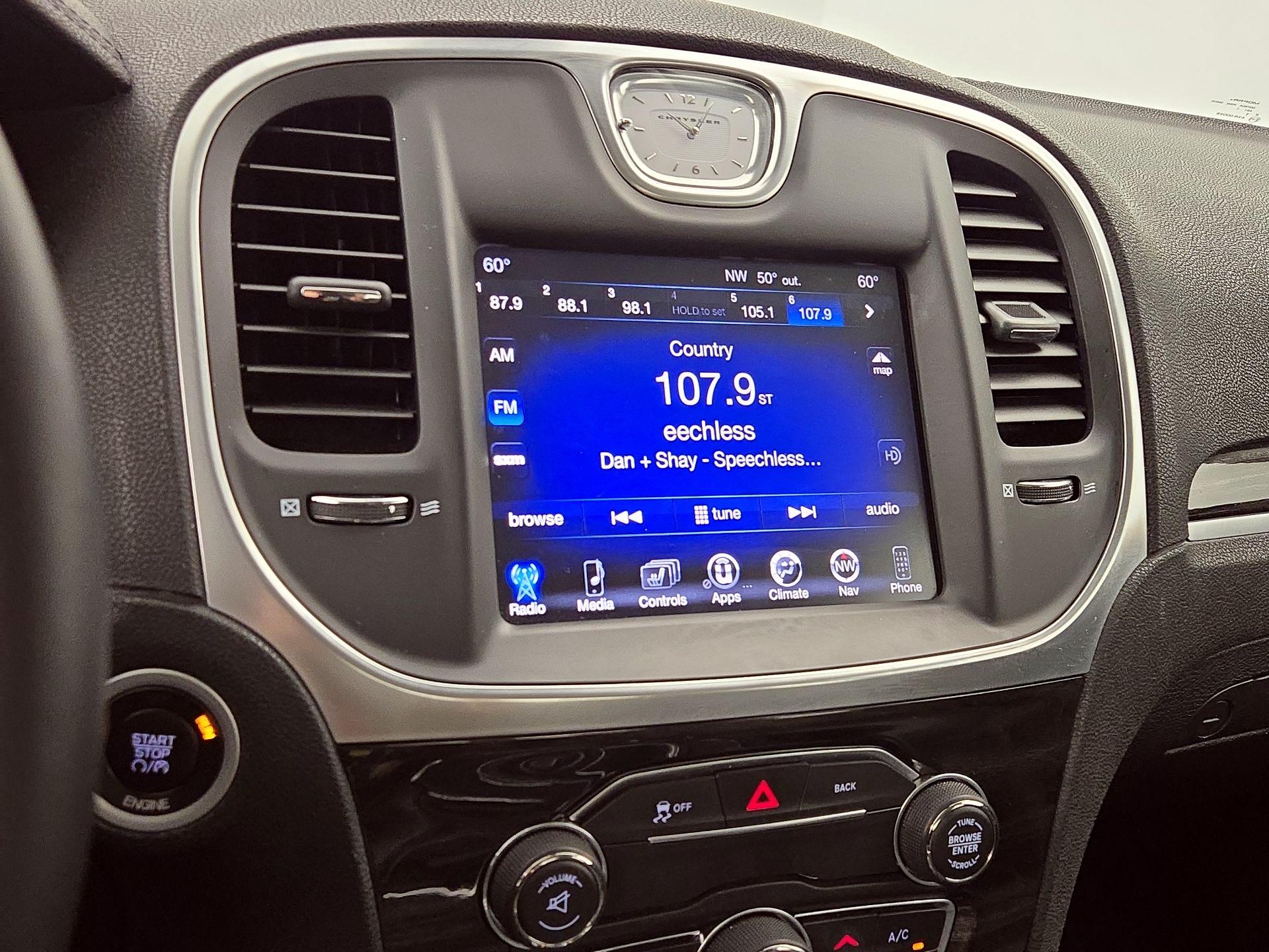 Thumbnail: 2015 Chrysler 300 - 16