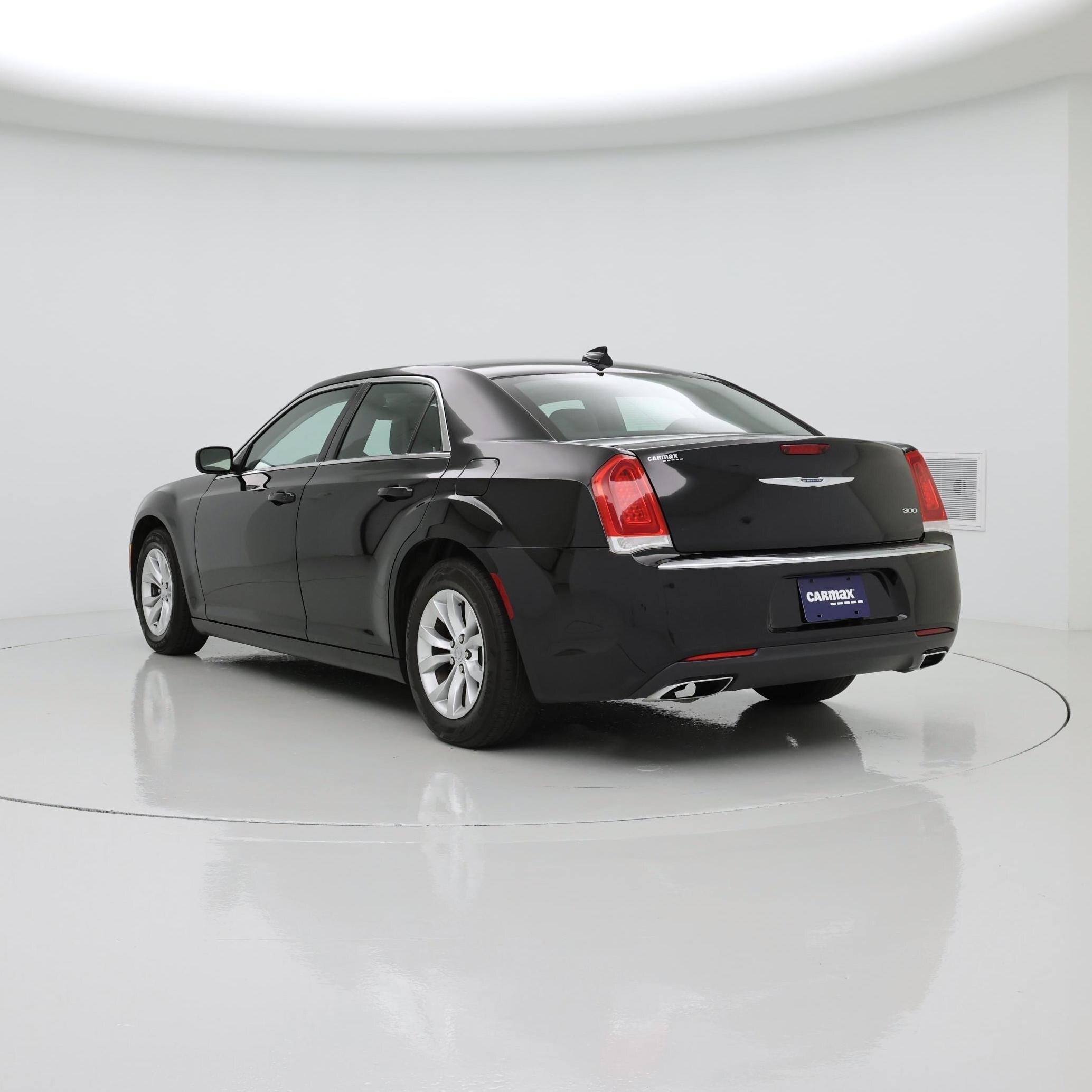 Thumbnail: 2015 Chrysler 300 - 2