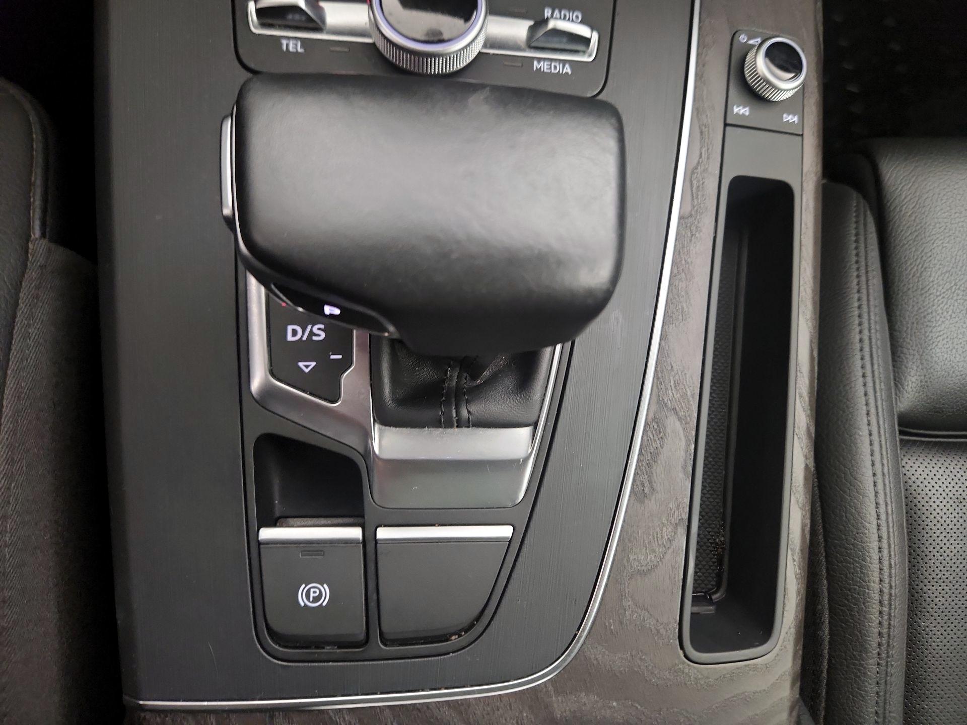 Thumbnail: 2018 Audi Q5 - 18