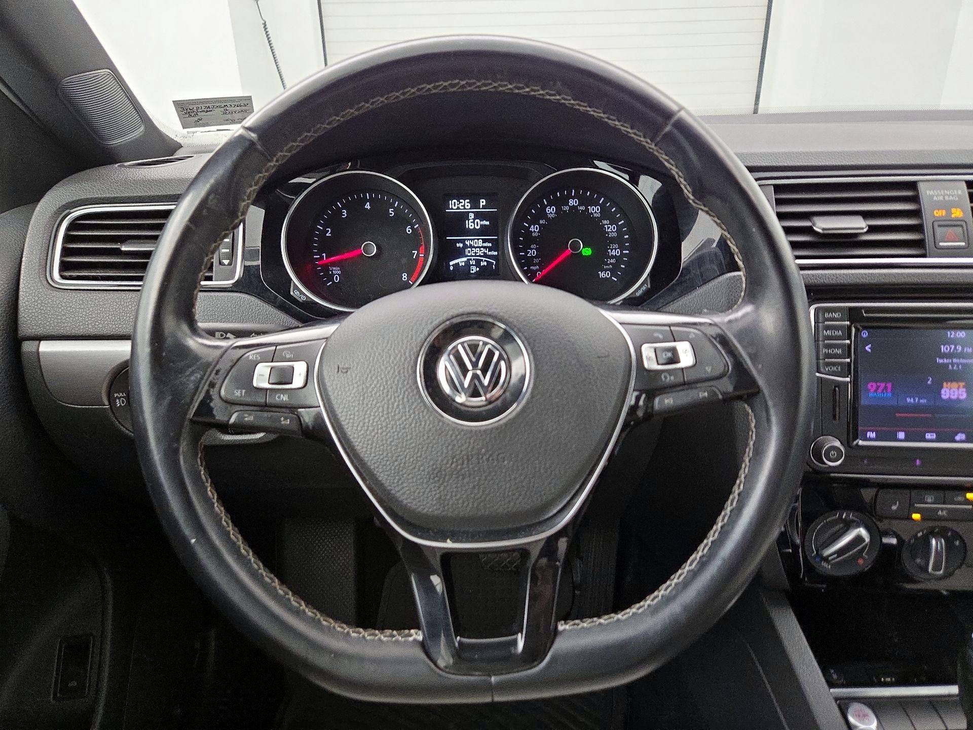 Thumbnail: 2016 Volkswagen Jetta - 10