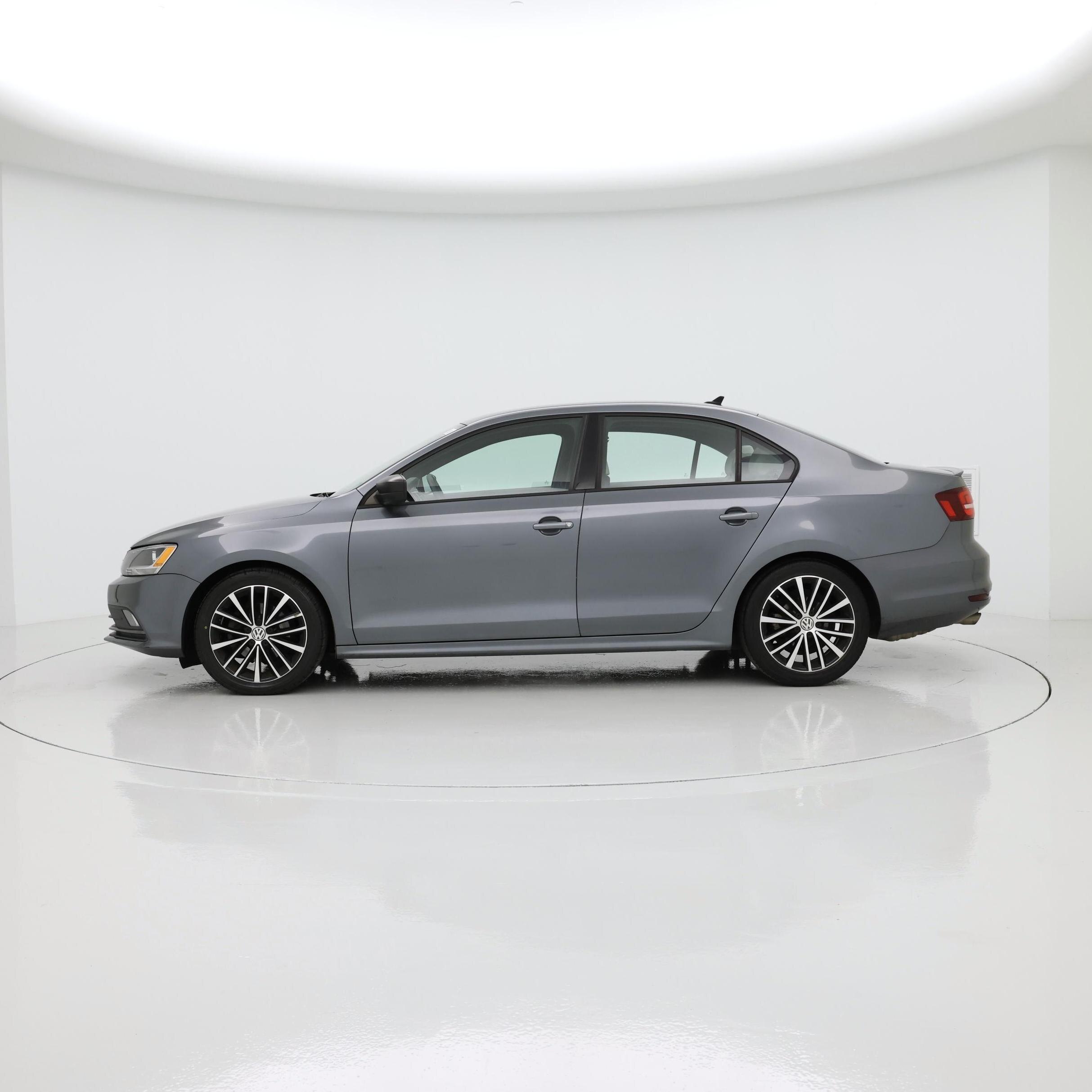 Thumbnail: 2016 Volkswagen Jetta - 3