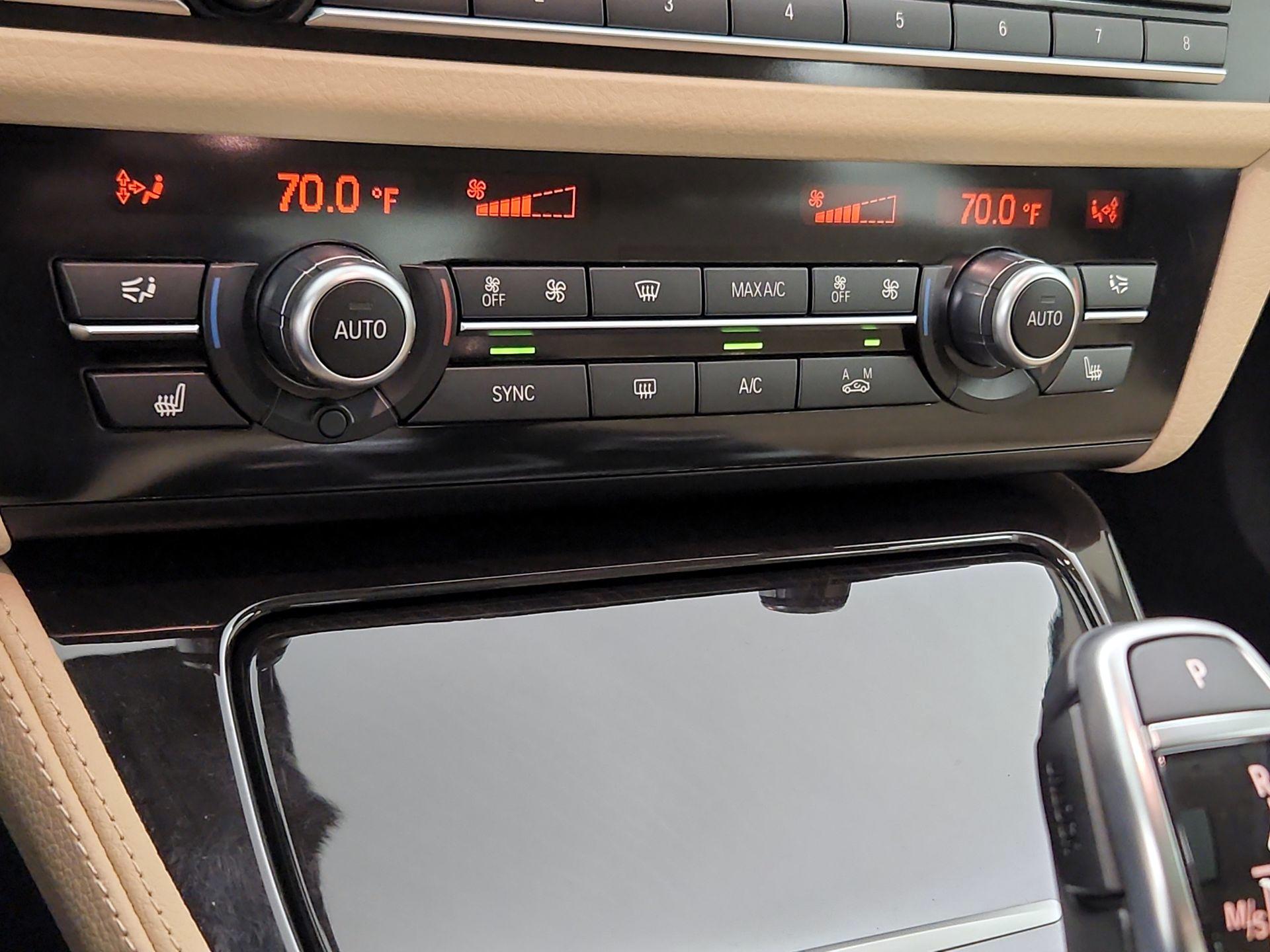 Thumbnail: 2016 BMW 5 Series - 17