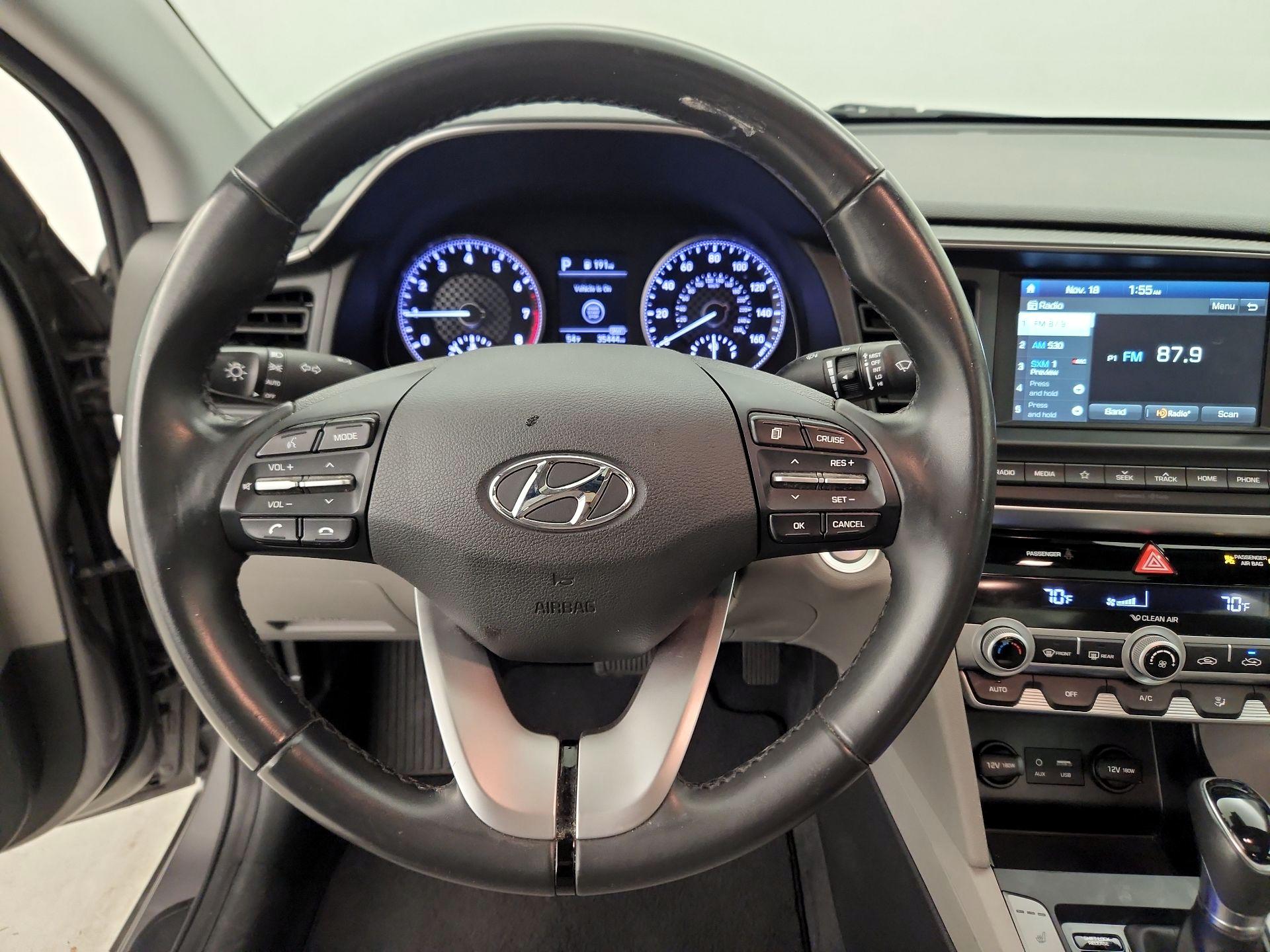 Thumbnail: 2020 Hyundai Elantra - 10