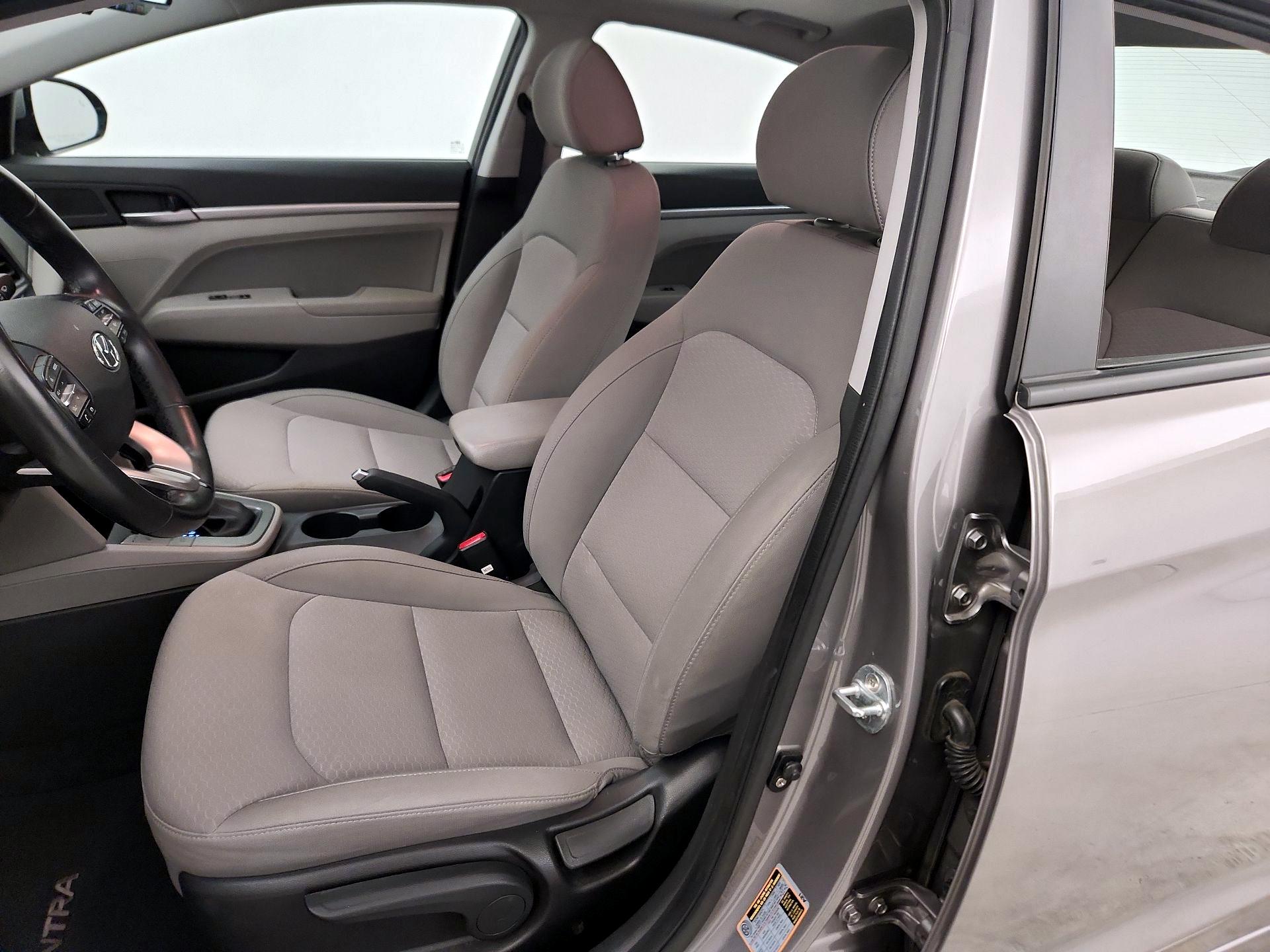 Thumbnail: 2020 Hyundai Elantra - 11