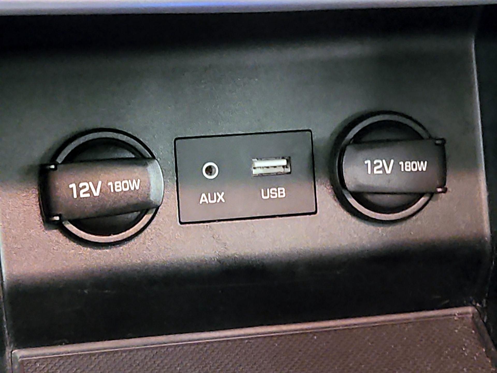 Thumbnail: 2020 Hyundai Elantra - 18