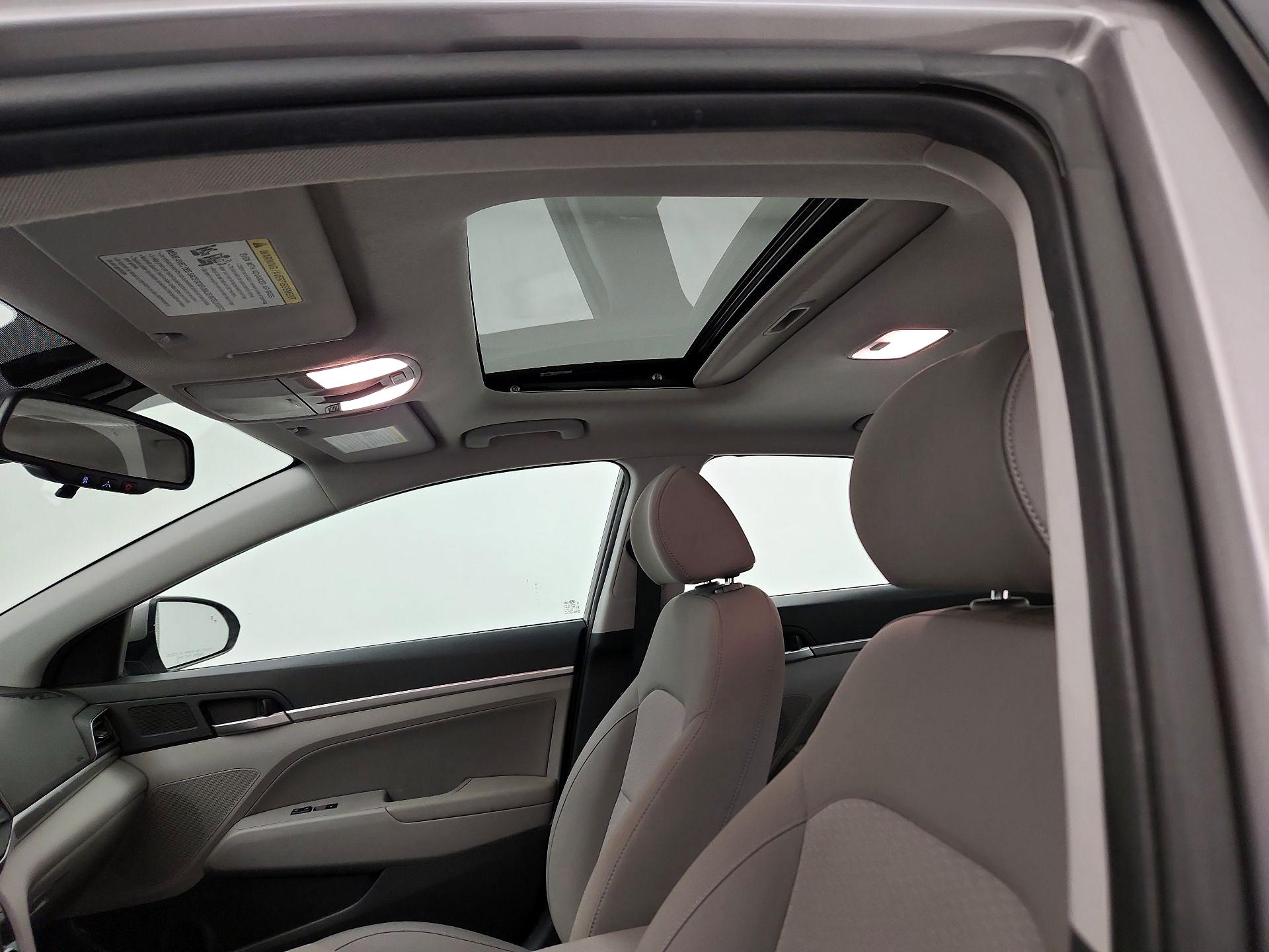 Thumbnail: 2020 Hyundai Elantra - 19