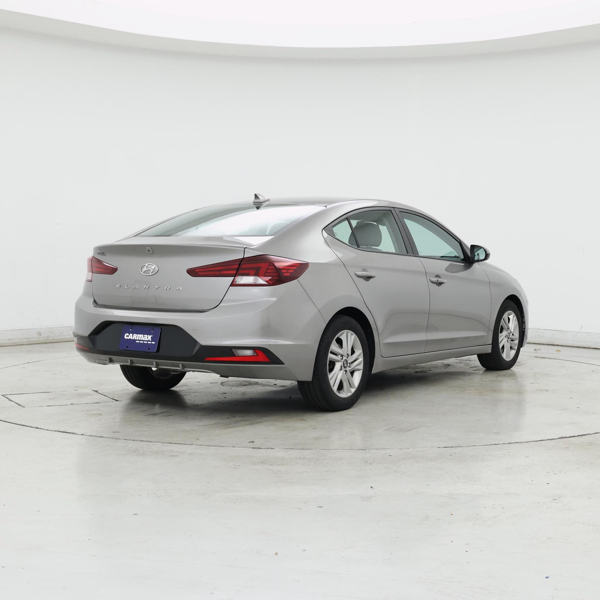 Thumbnail: 2020 Hyundai Elantra - 8